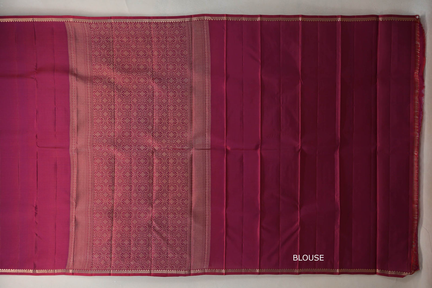 Dual Tone of Red & Purple Light Weight Kanchipuram Silk Saree blouse