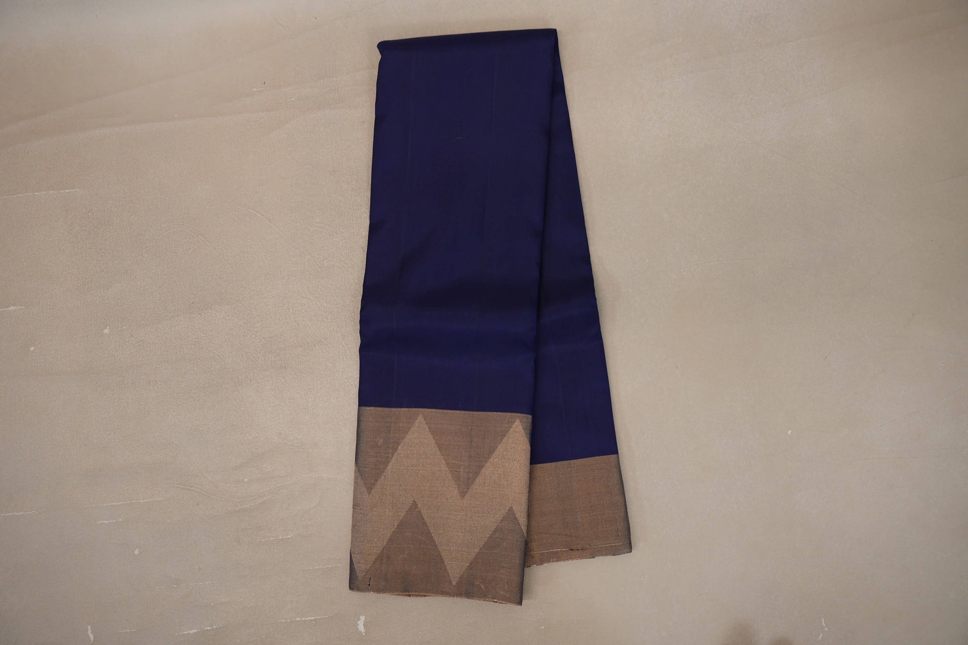 Online Navy Blue with Antique Gold Borders Light Weight Kanchipuram Silk Saree