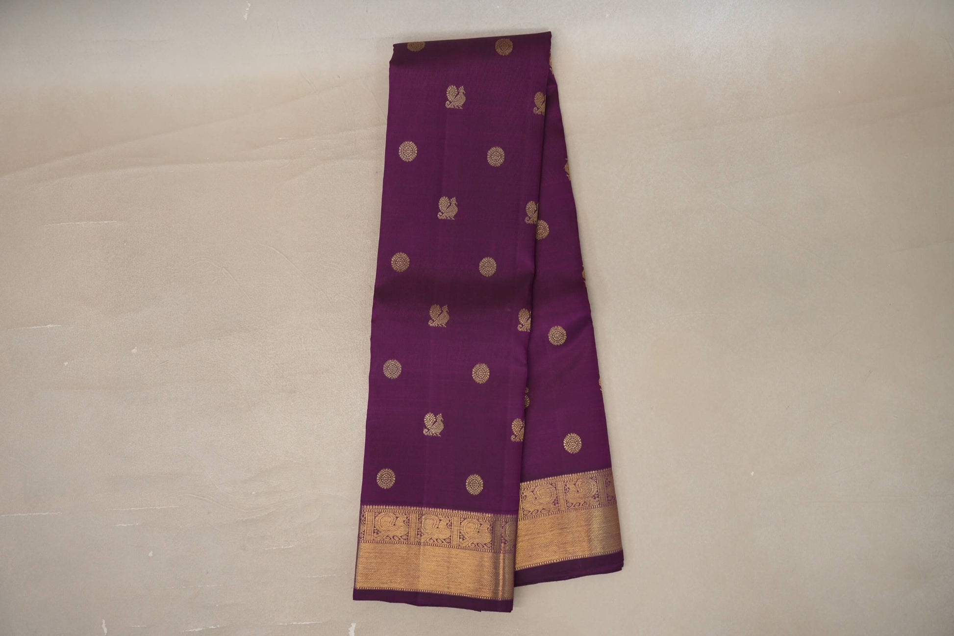 Online Deep Magenta Vintage Heirloom Kanjivaram Silk Saree