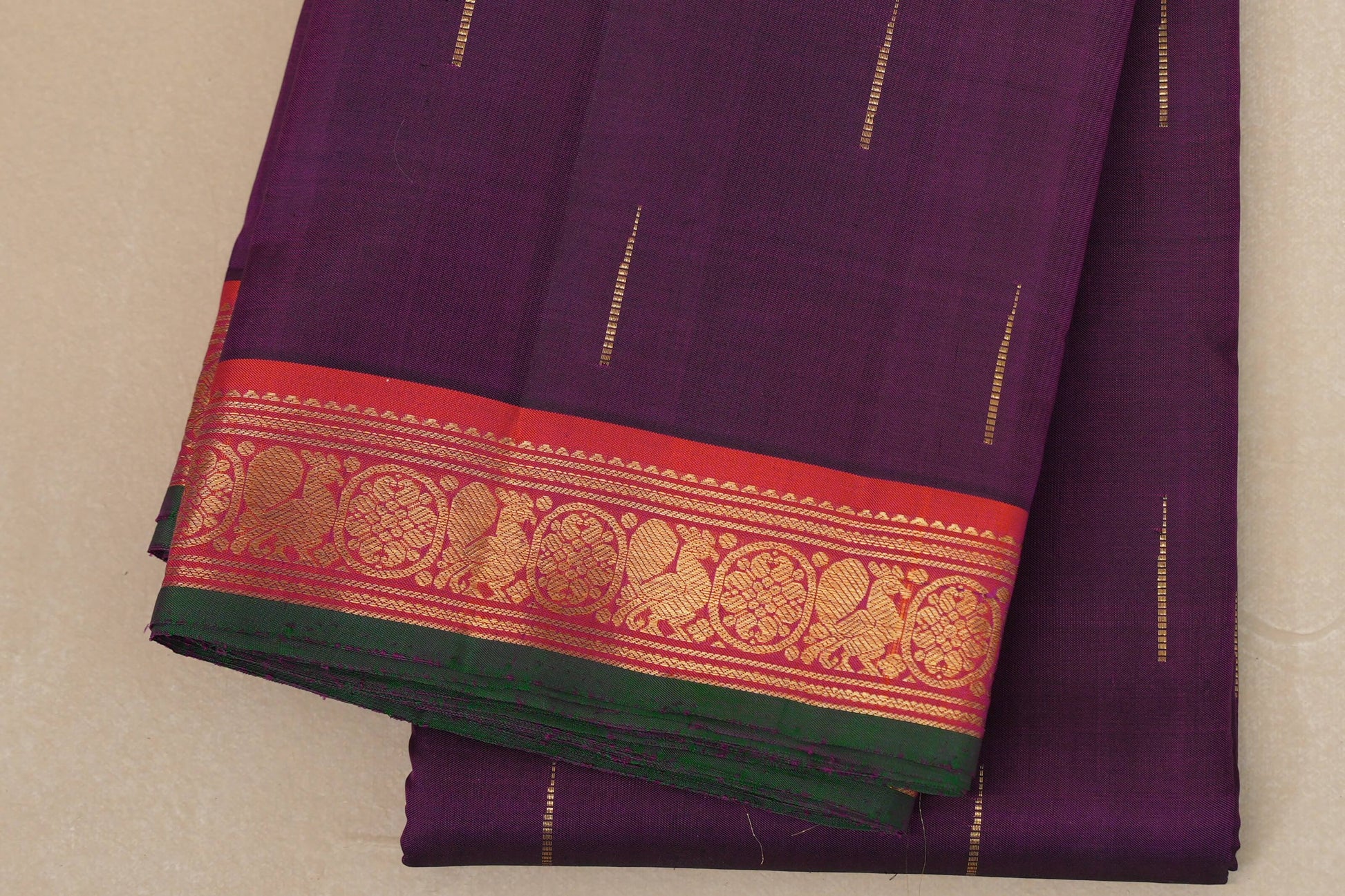 Deep purple Vintage Kanjivaram Silk Saree border