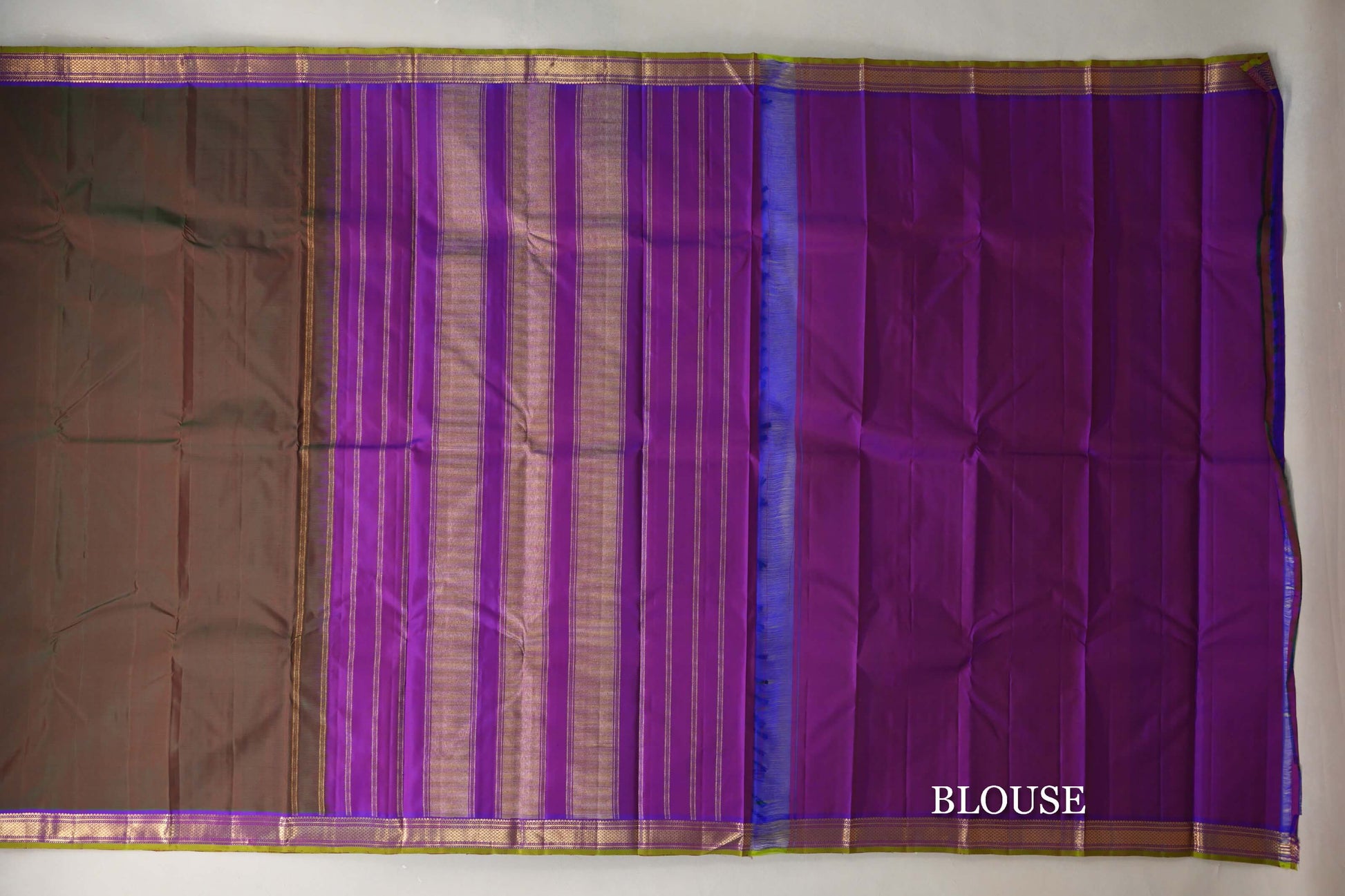 Dual Tone of Maroon & Green Vintage Kanjivaram Silk Saree blouse