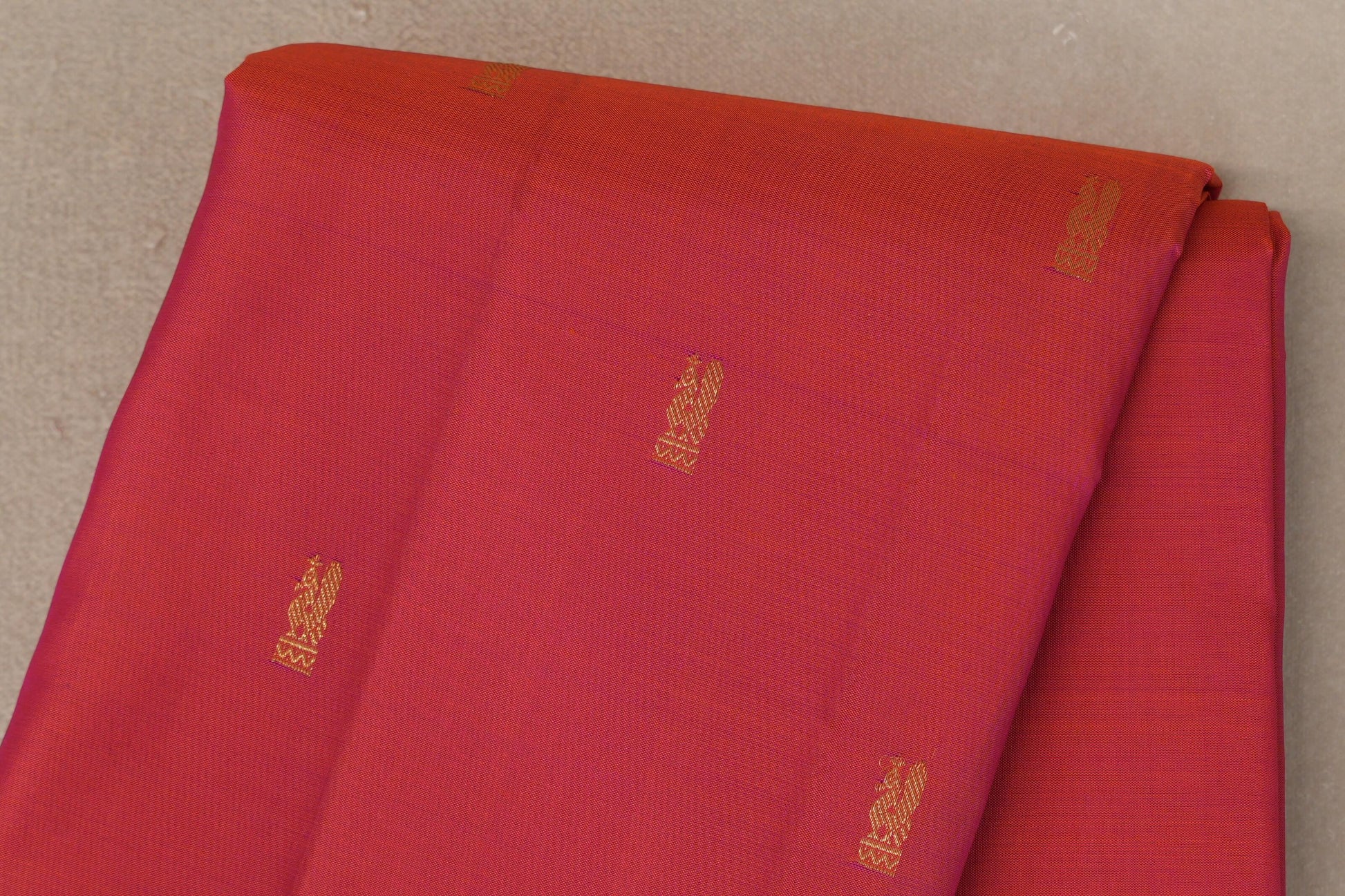 Dual Tone of Orange & Pink with Magenta with Bottle Green Selvedge Borders Vintage Kanjivaram Silk Saree body