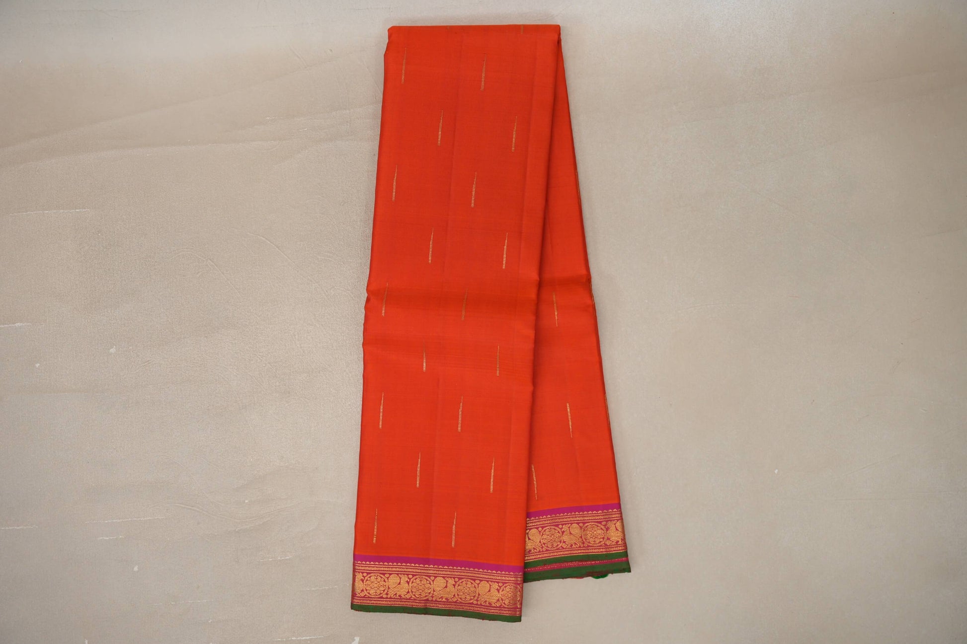 Online Bright Orange with Magenta with Dark Green Selvedge Borders Vintage Kanjivaram Silk Saree