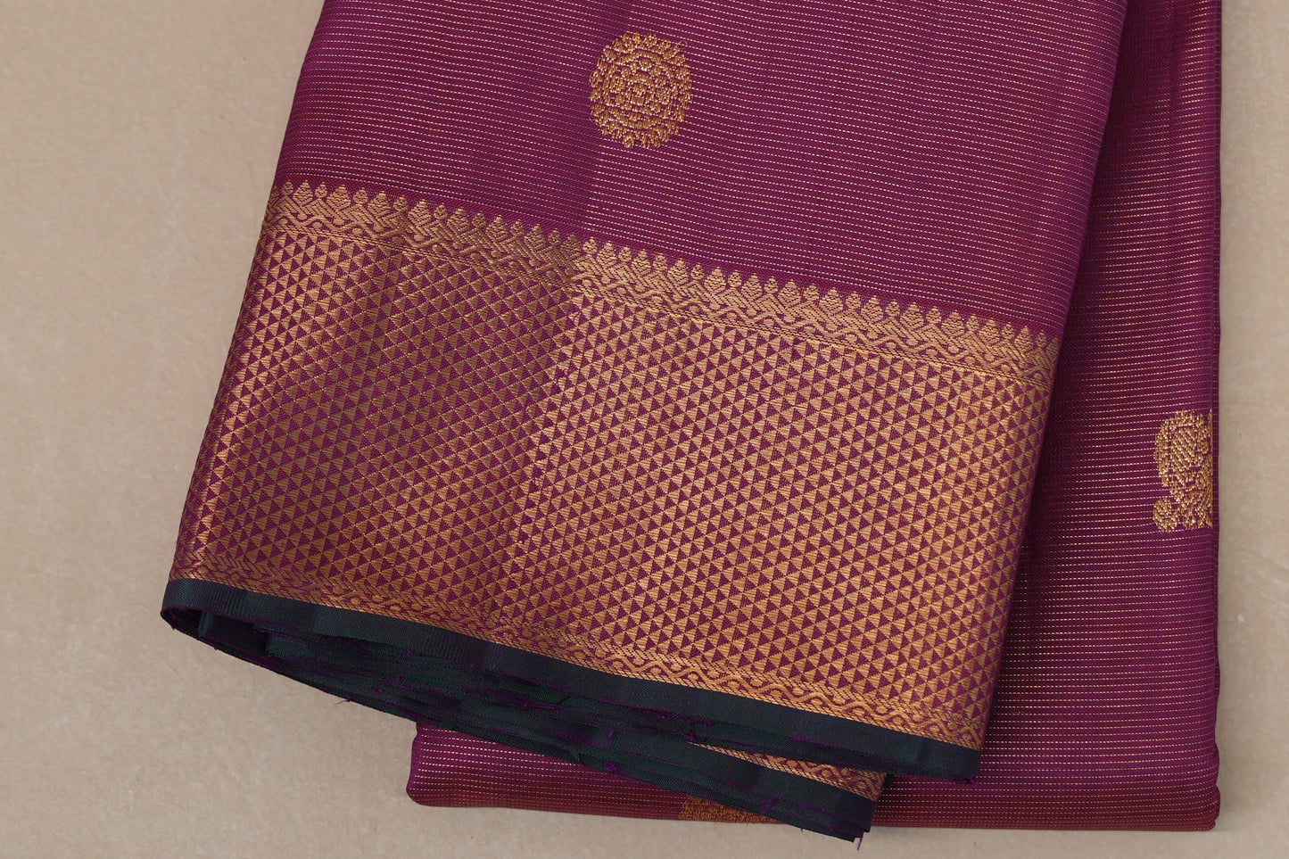 Deep Magenta with Dark Green Selvedge Borders Vaira Oosi Vintage Kanjivaram Silk Saree by Shreenivas Silks PSSR018704