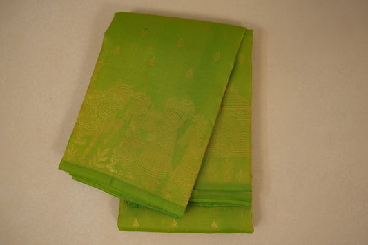 Parrot green light weight kanchipuram silk saree