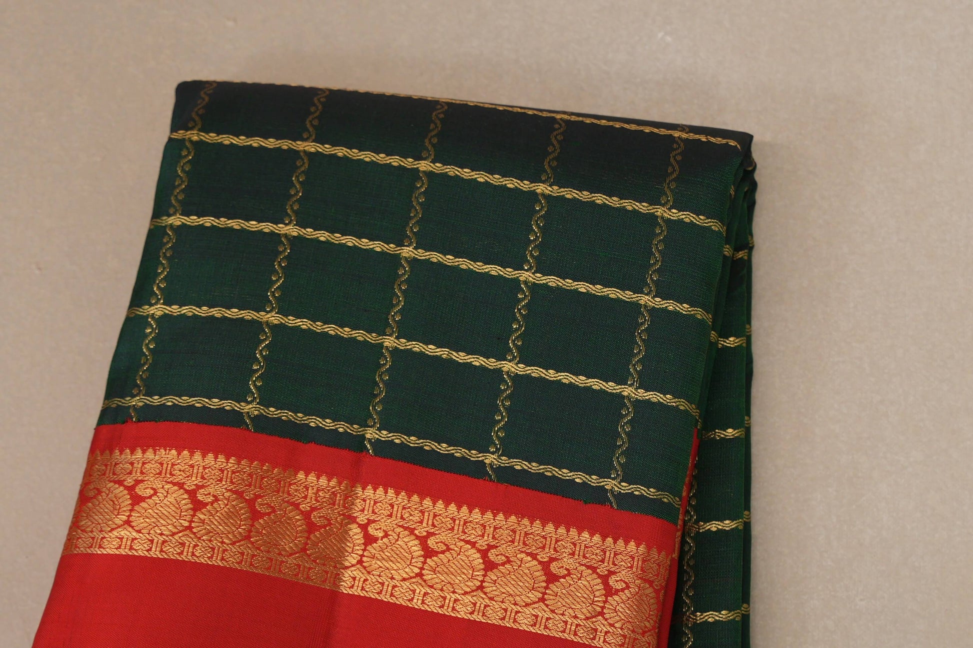 Dark Bottle Green  Kanjivaram Silk Saree  body zoom