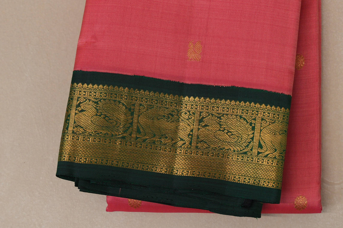 Onion Pink Vintage Kanjivaram Silk Saree border zoom
