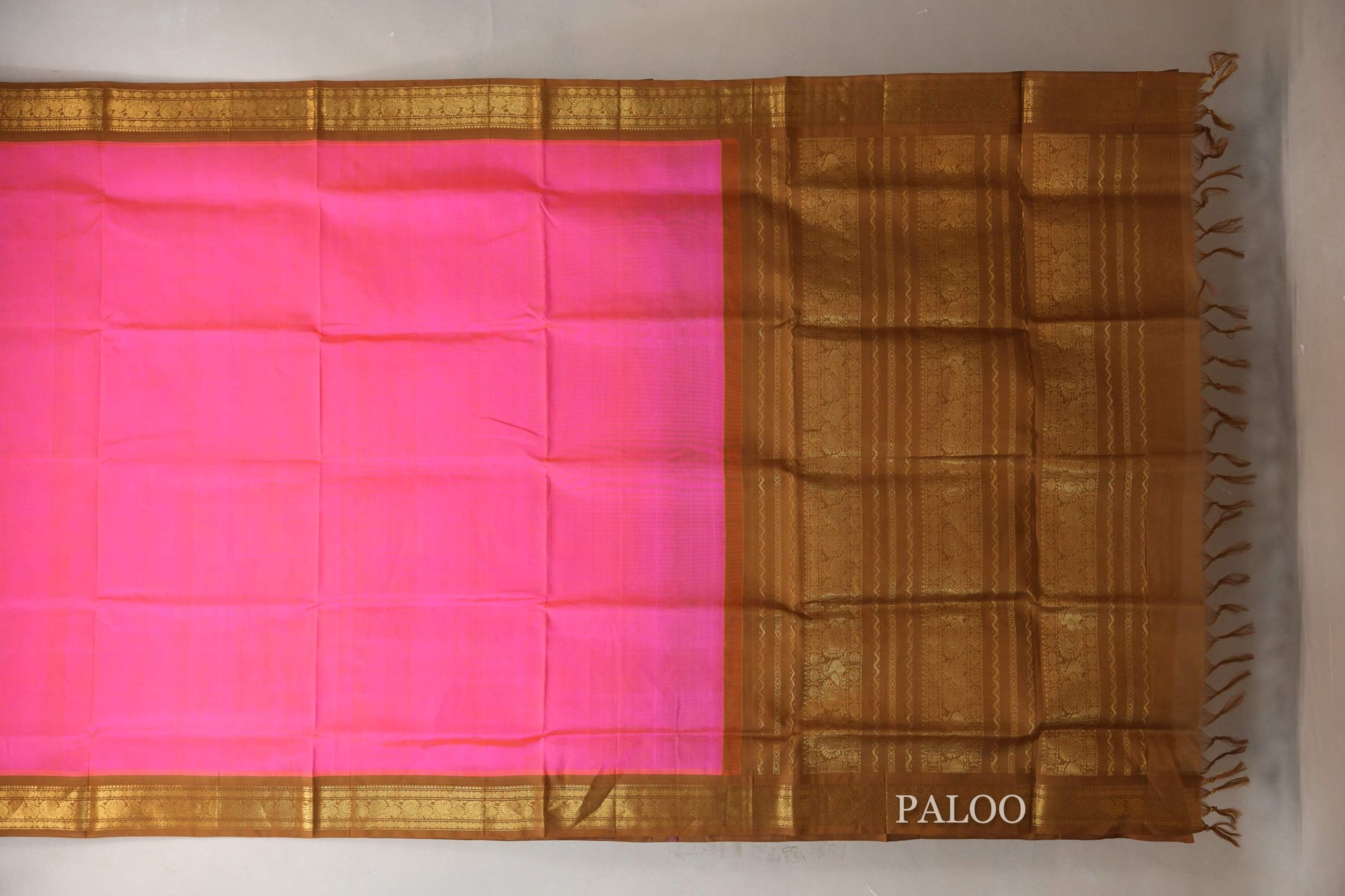 Bright Orangish Pink Silk Cotton Saree paloo