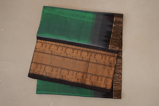 folded Medium Green Silk Cotton Saree 