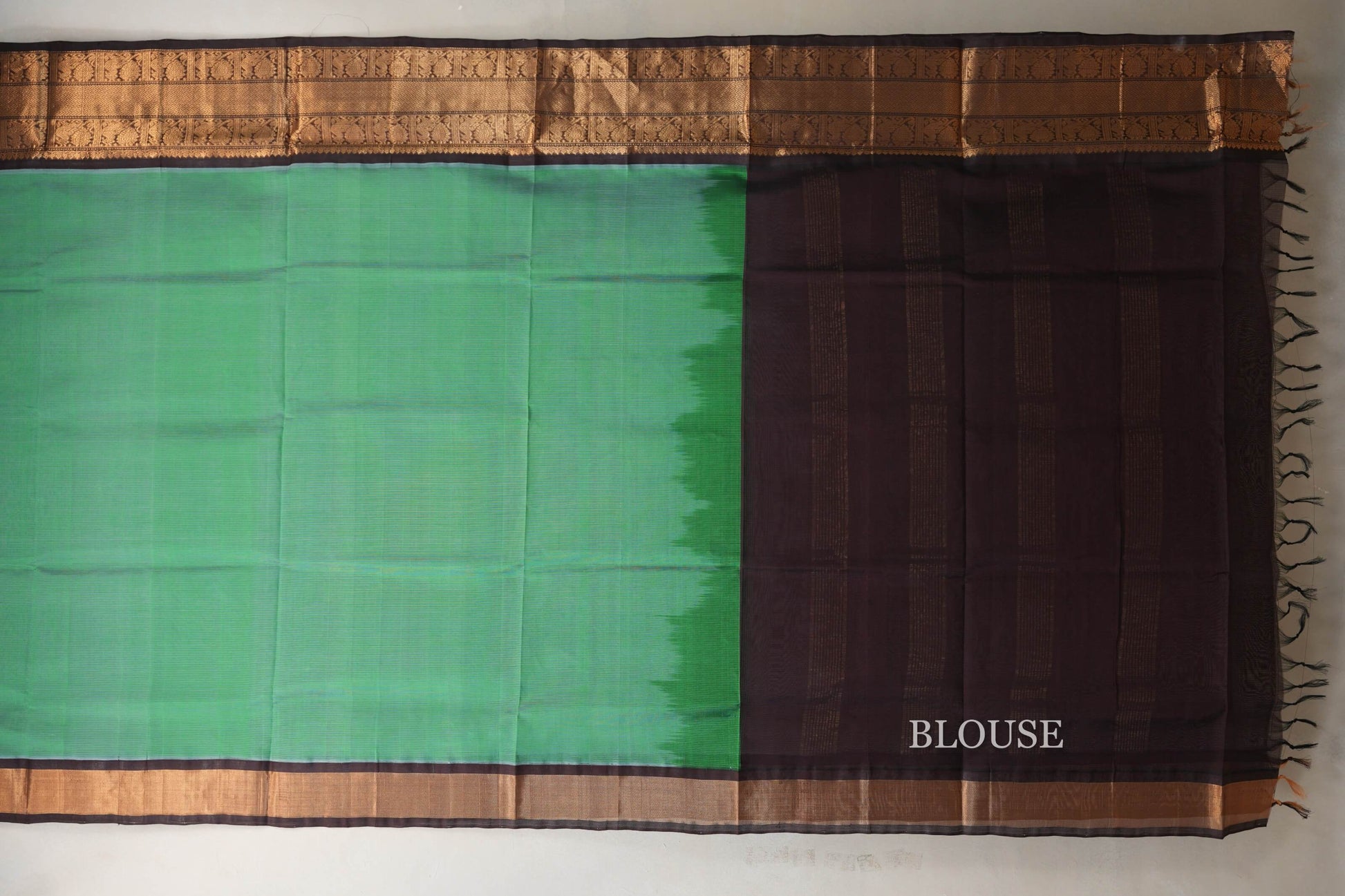 Medium Green Silk Cotton Saree  blouse