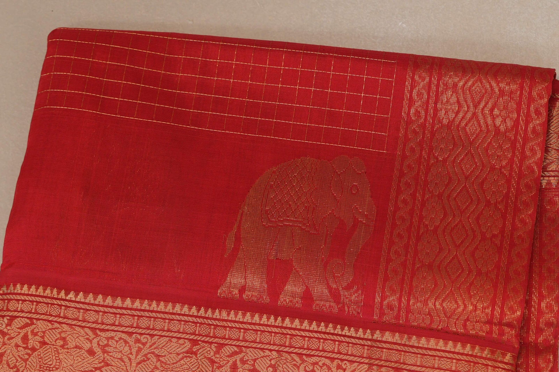 Red Silk Cotton Saree body zoom