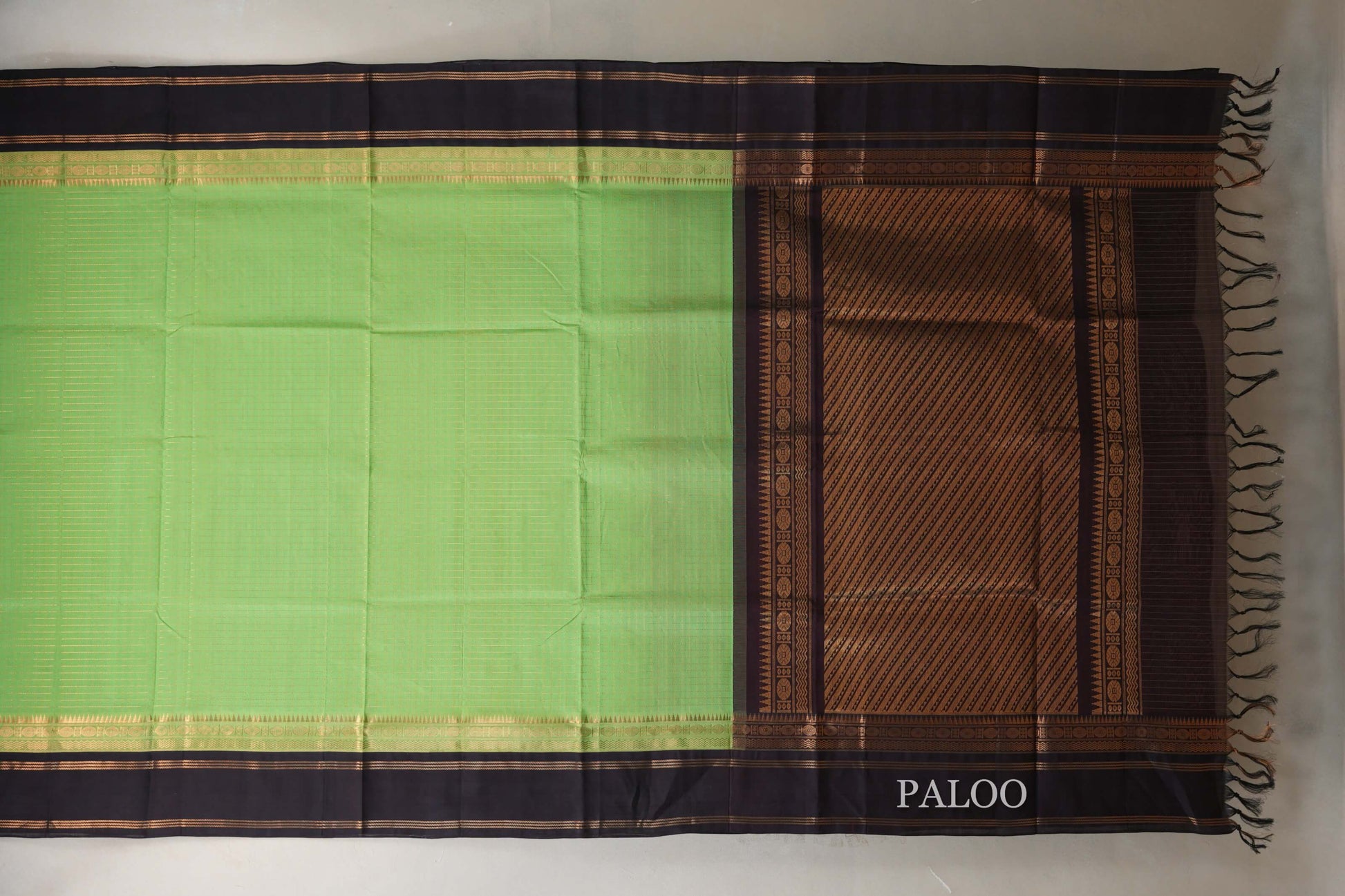 Bright Parrot Green Silk Cotton Saree  paloo
