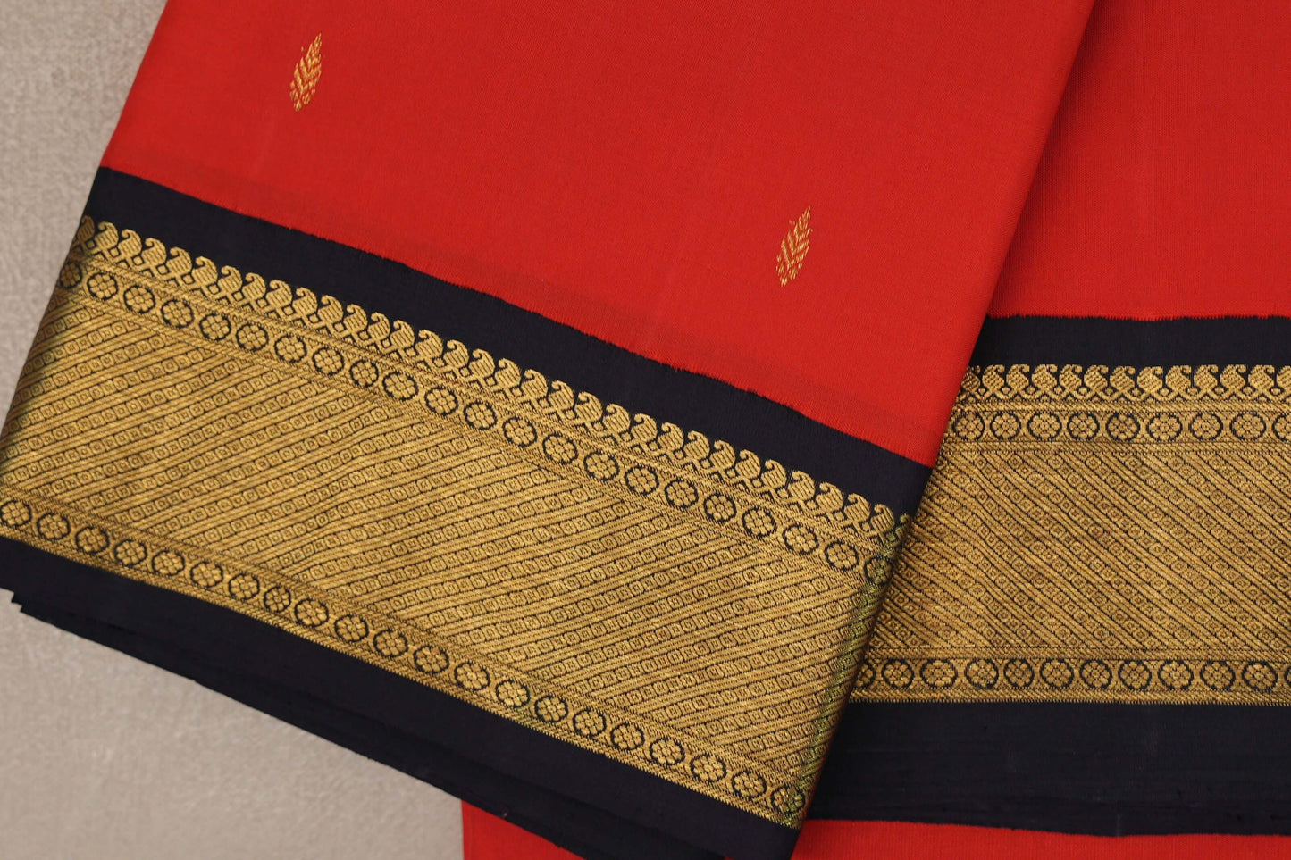 Tomato Red Vintage Kanjivaram Silk Saree  border
