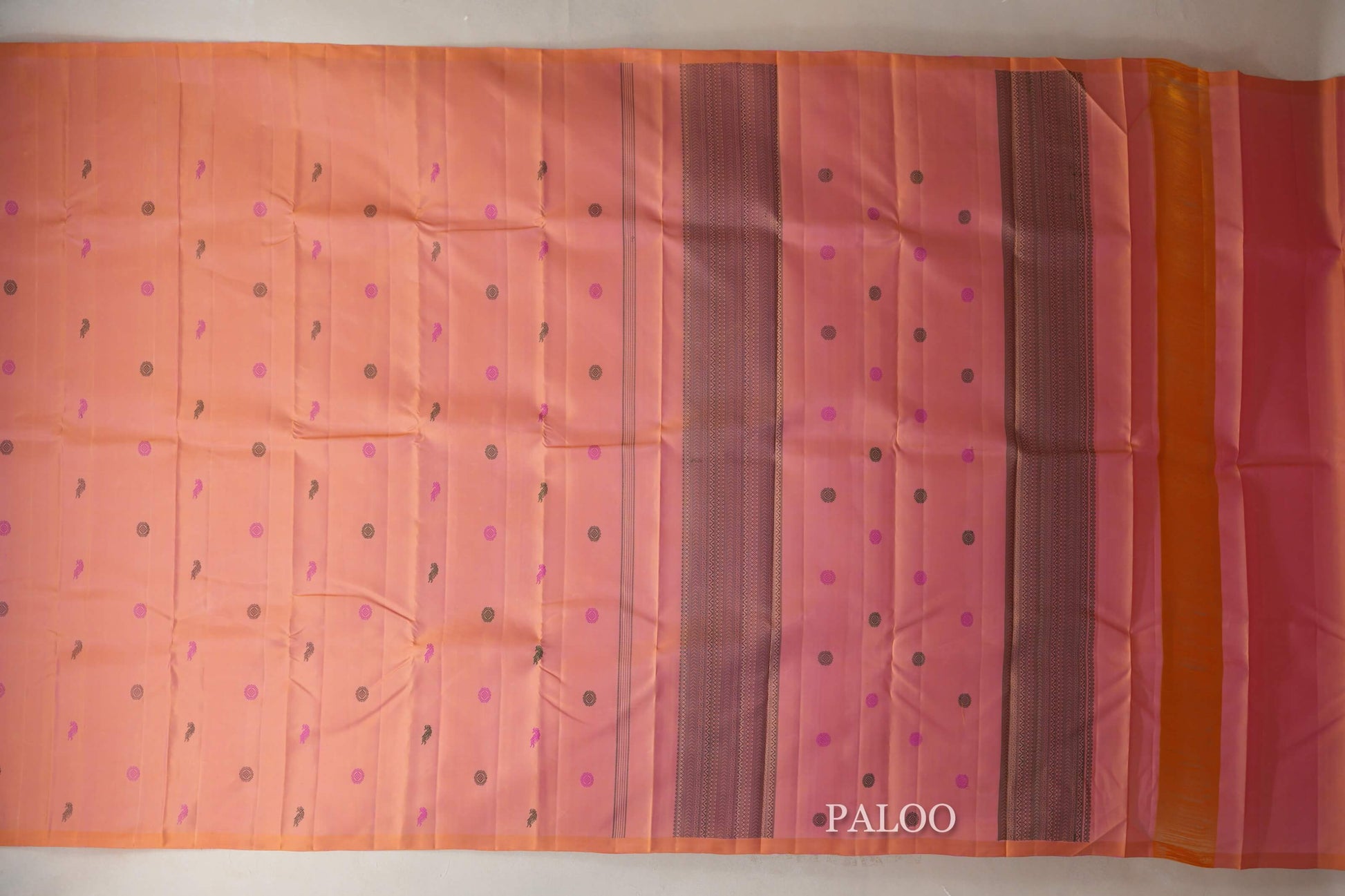Dual Tone Peach Pink and Mustard Gold Borderless Vintage Kanjivaram Silk Saree paloo