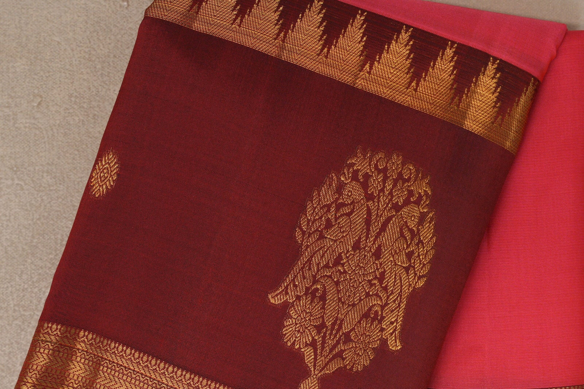 Orangish Pink with Deep Maroon with Dark Green Selvedge Borders Vintage Kanjivaram Silk Saree