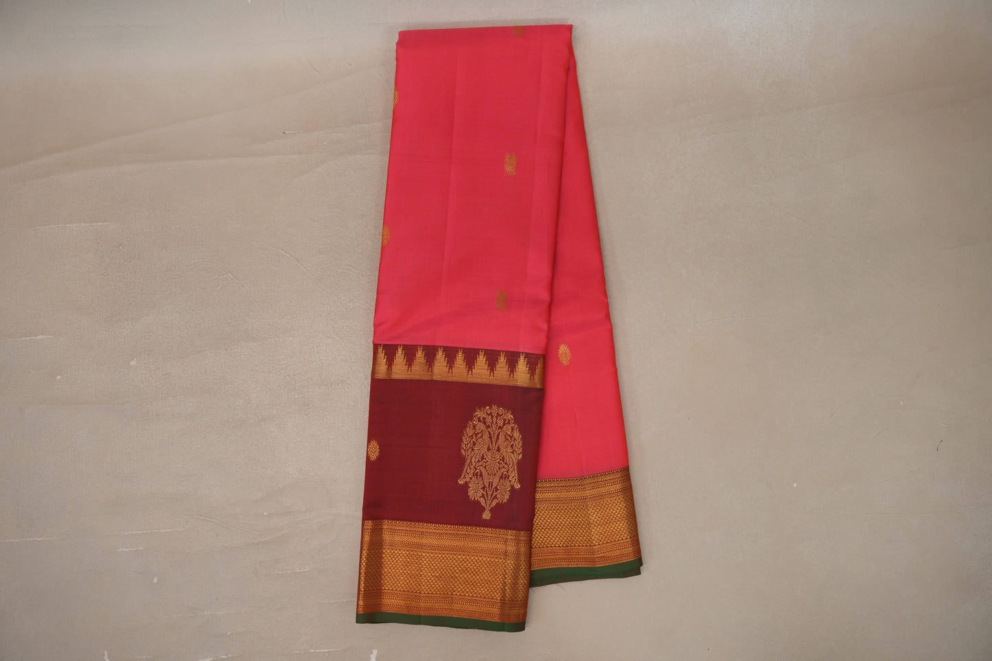 Online Orangish Pink with Deep Maroon with Dark Green Selvedge Borders Vintage Kanjivaram Silk Saree