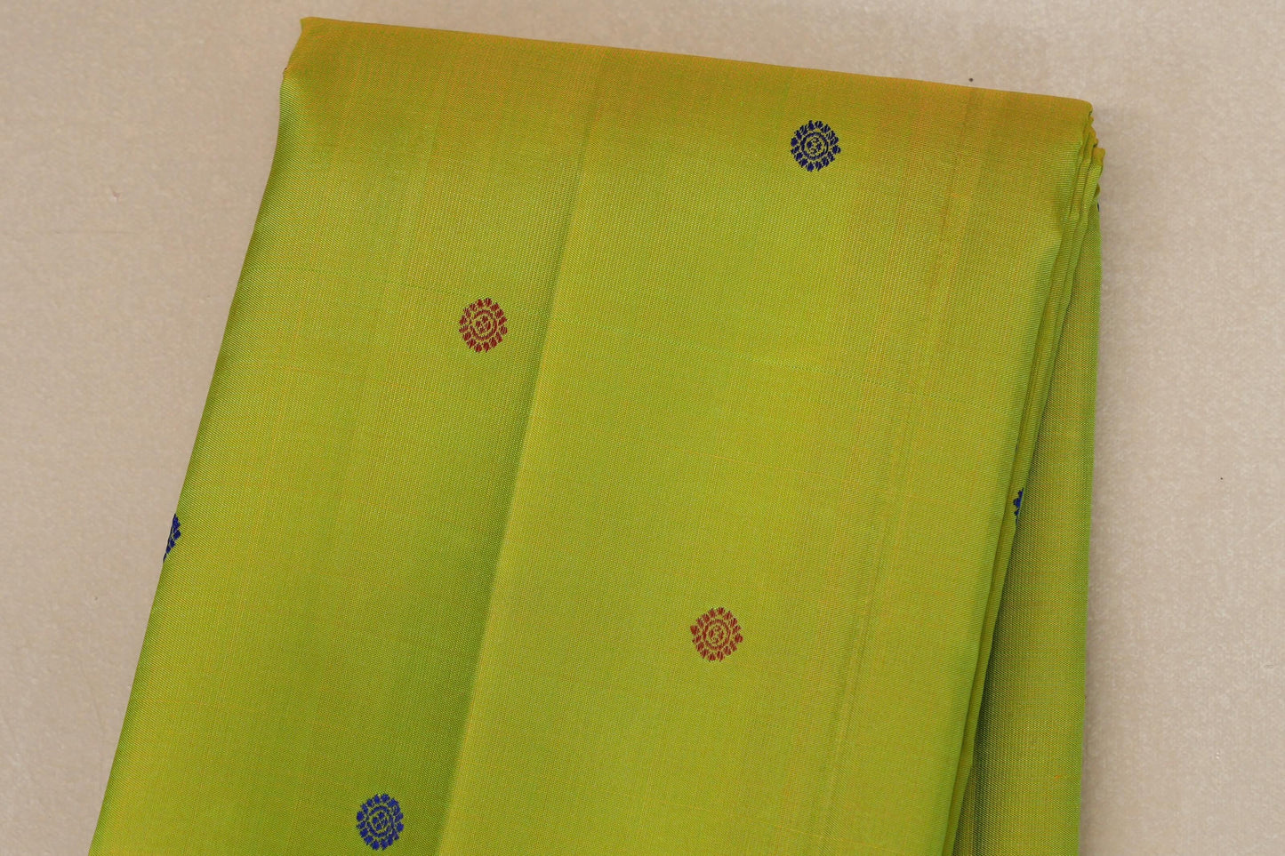 Parrot Green Thread Woven Vintage Kanjivaram Silk Saree  body zoom