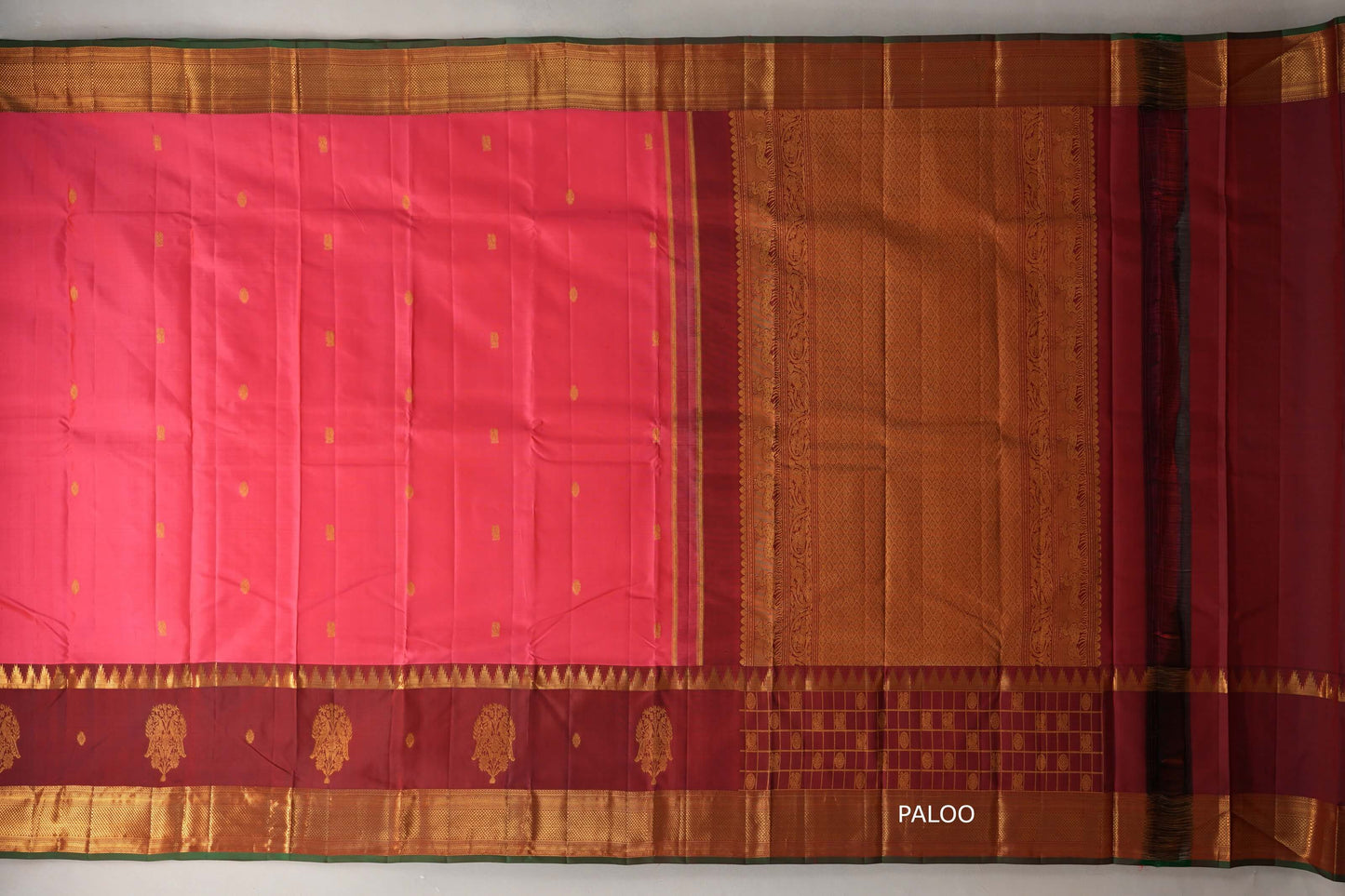 Orangish Pink with Deep Maroon with Dark Green Selvedge Borders Vintage Kanjivaram Silk Saree paloo