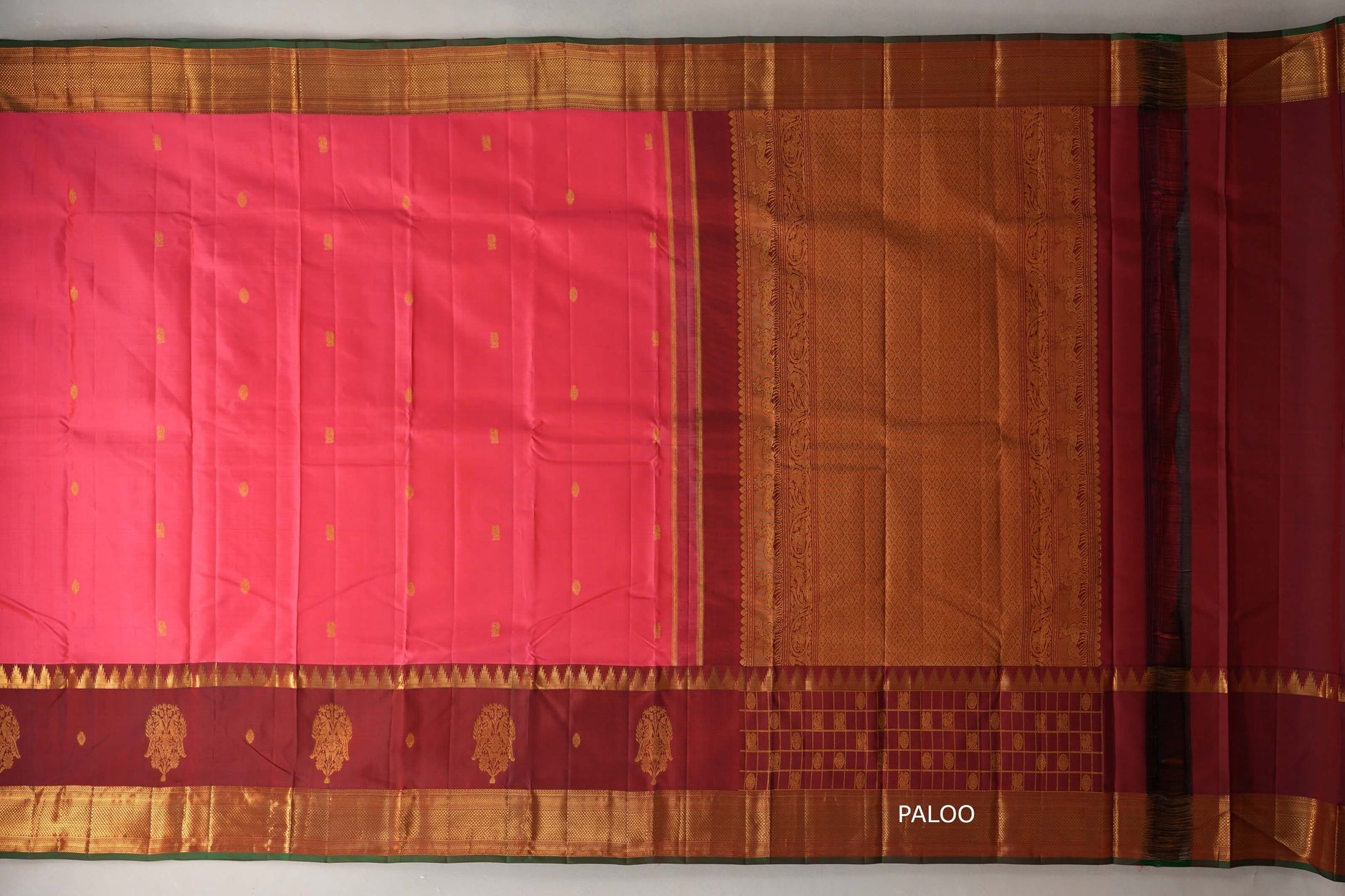 Orangish Pink with Deep Maroon with Dark Green Selvedge Borders Vintage Kanjivaram Silk Saree paloo
