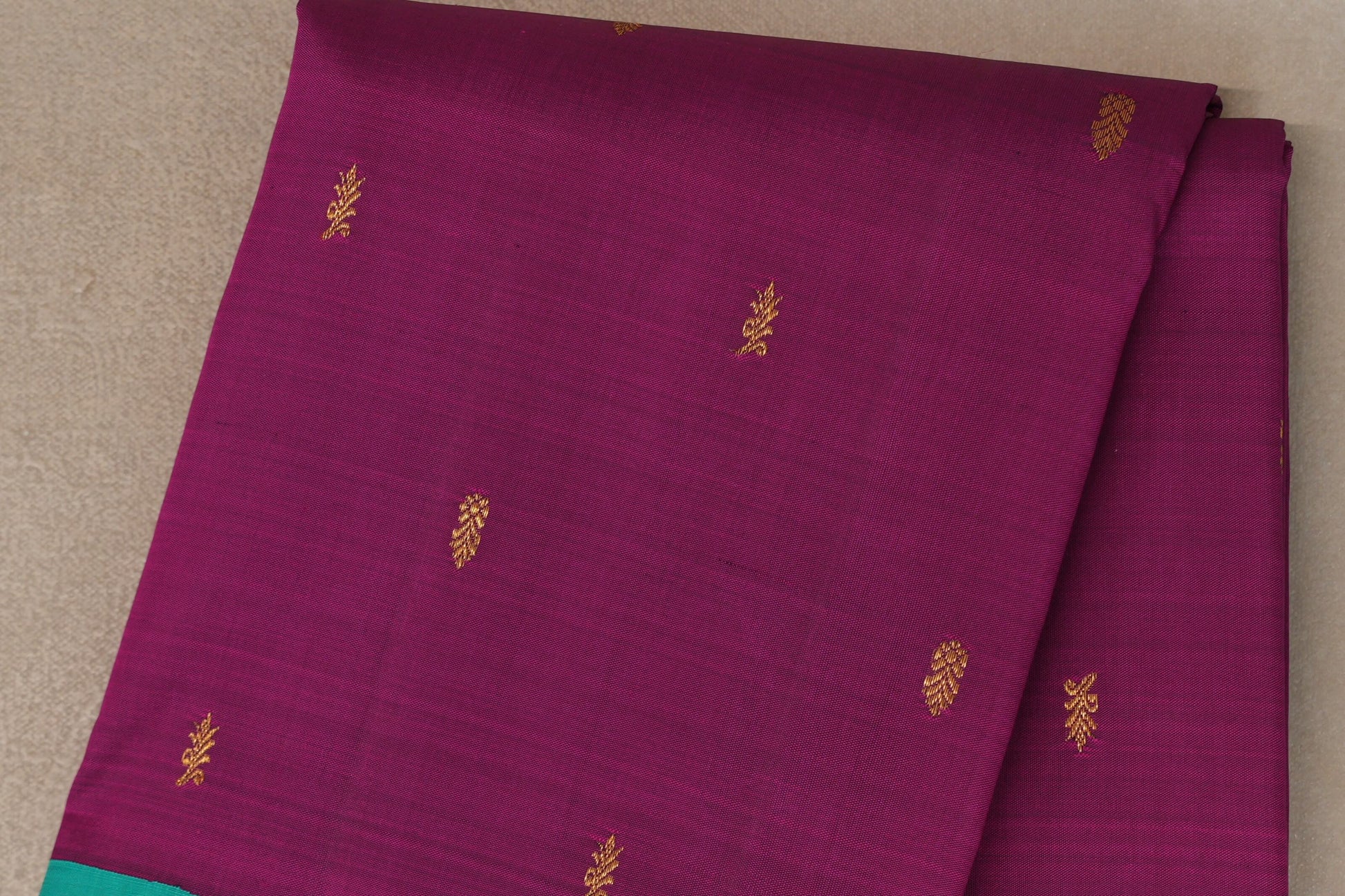 Deep Magenta with Aqua Green Borders Vintage Kanjivaram Silk Saree body