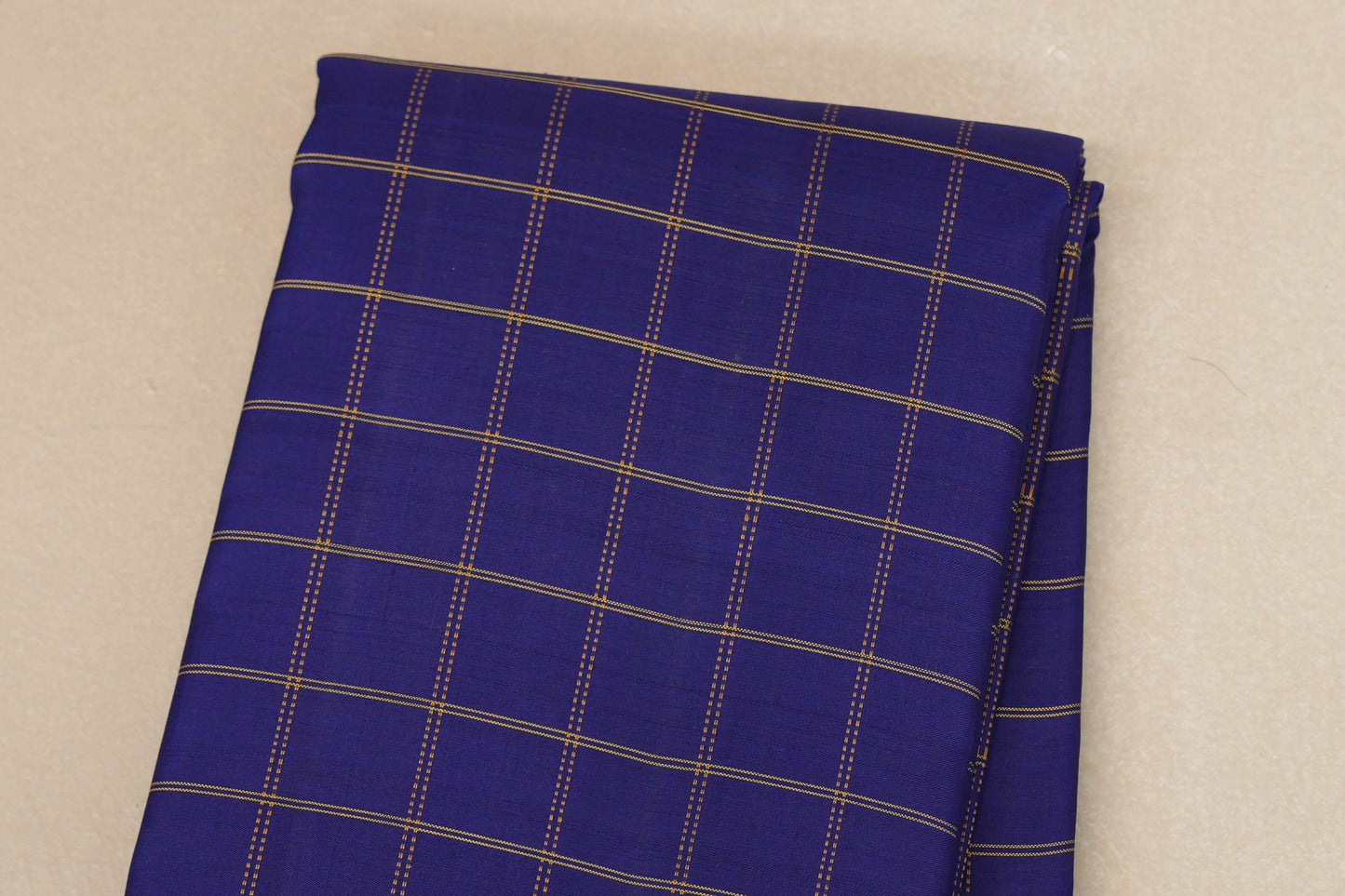 Royal Blue Borderless Vintage Kanjivaram Silk Saree body zoom