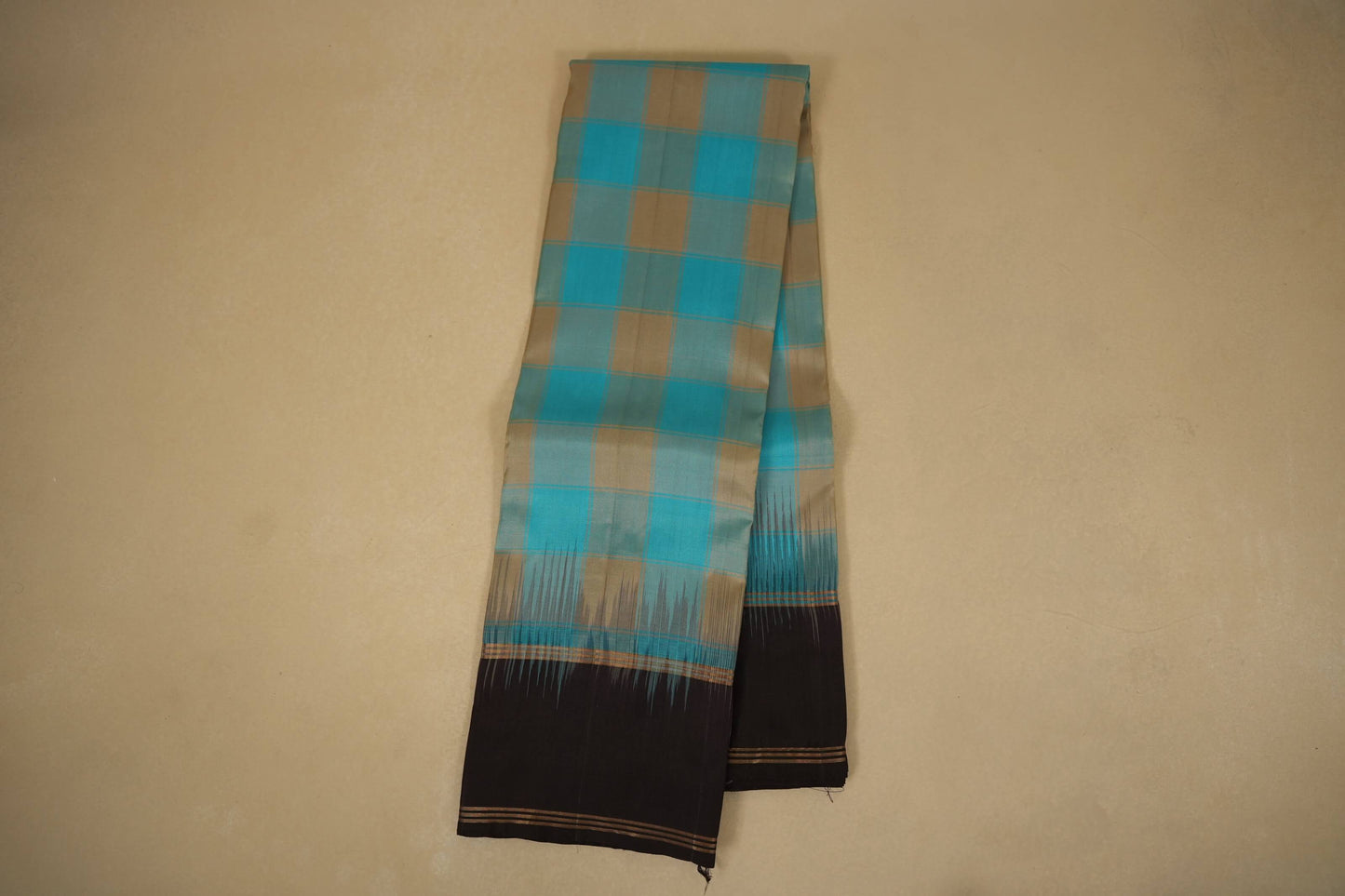 Checked light weight kanchipuram silk saree