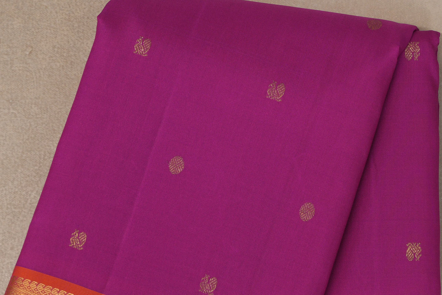 Bright Magenta with Orangish Pink with Bottle Green Selvedge Borders Vintage Kanjivaram Silk Saree body