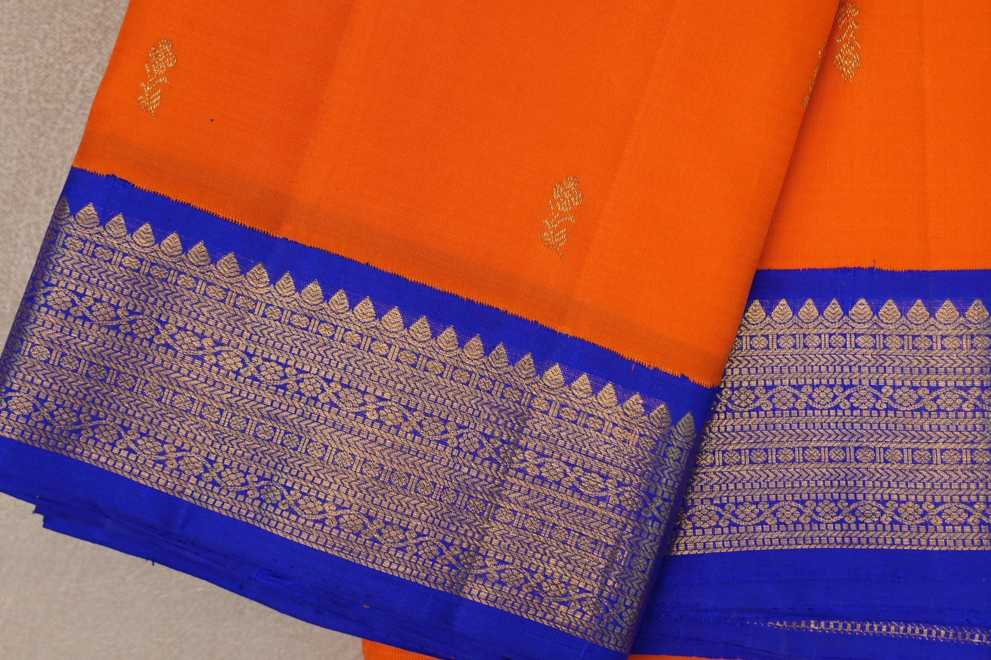 Bright Orange Vintage Kanjivaram Silk Saree border