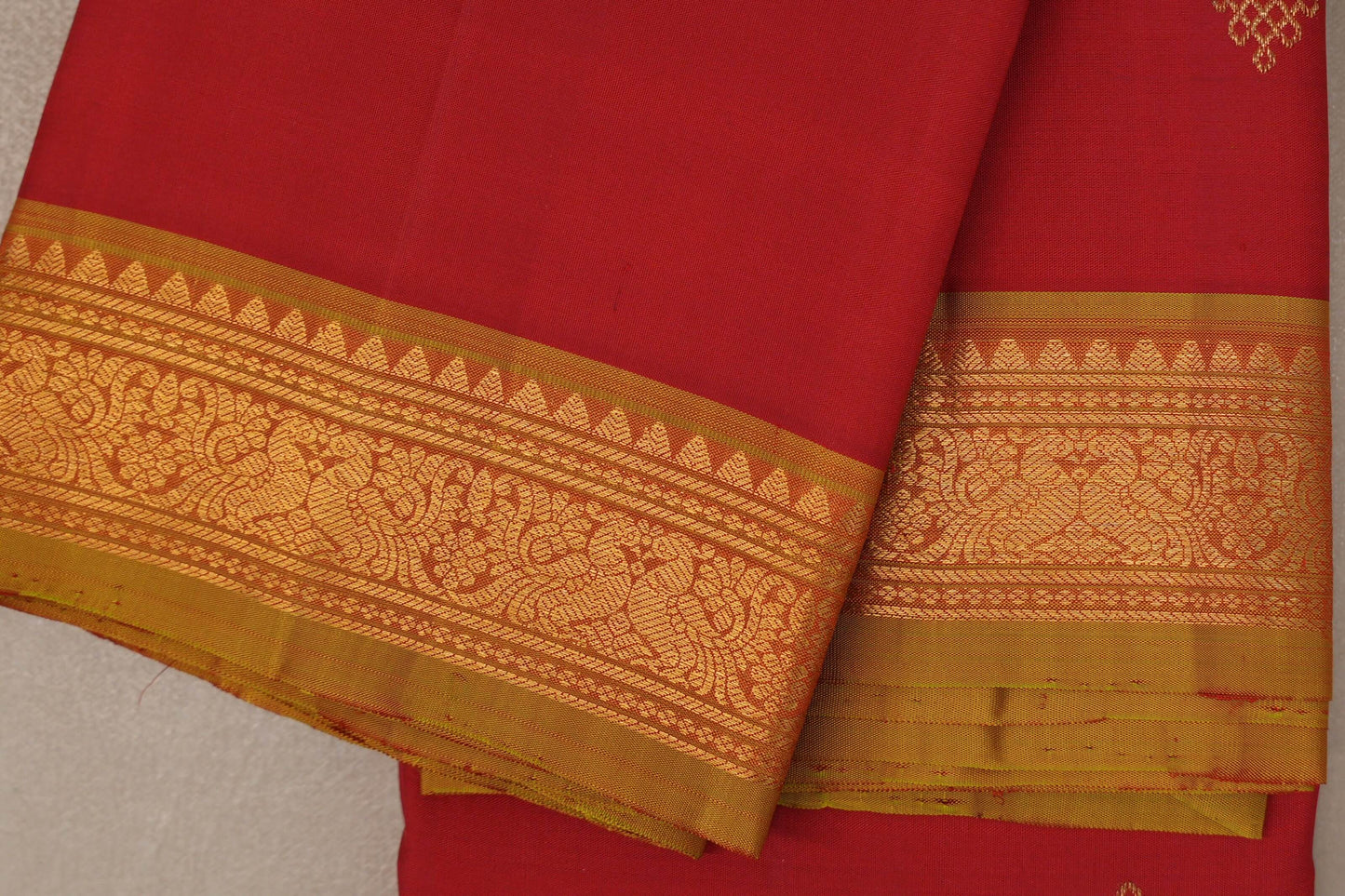 Tomato Red Vintage Kanjivaram Silk Saree border
