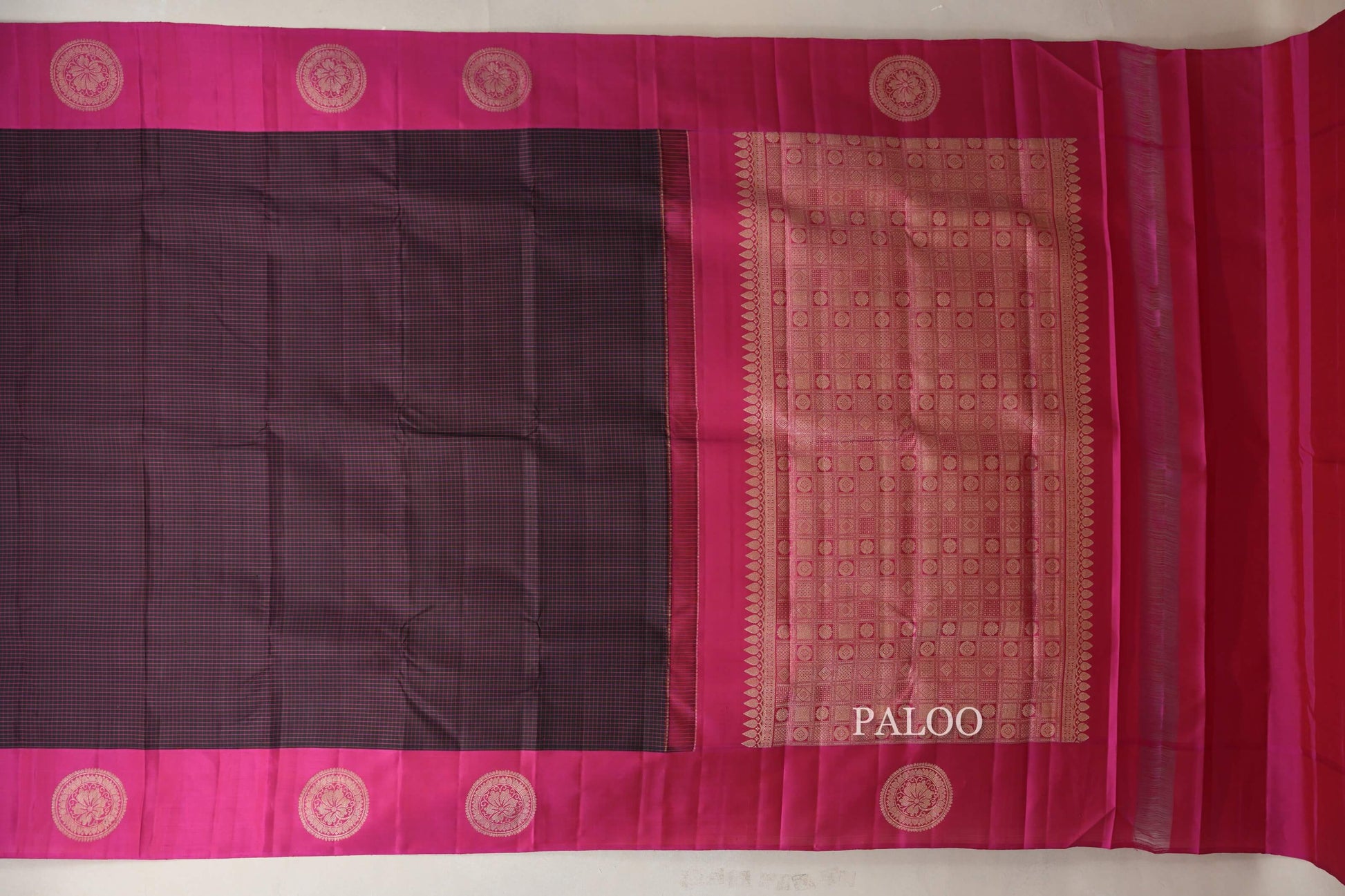 Black with Bright Pink Borders Vintage Kanjivaram Silk Saree paloo