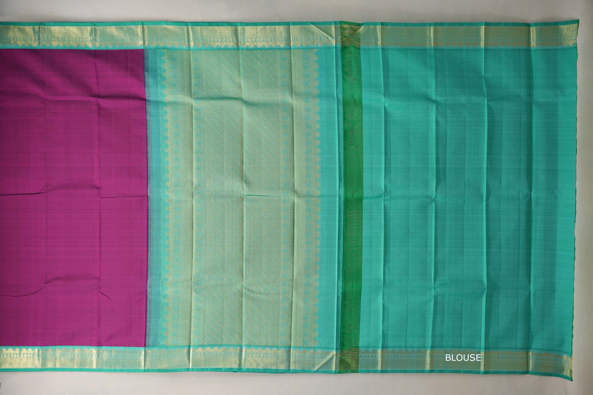 Deep Magenta with Aqua Green Borders Vintage Kanjivaram Silk Saree blouse