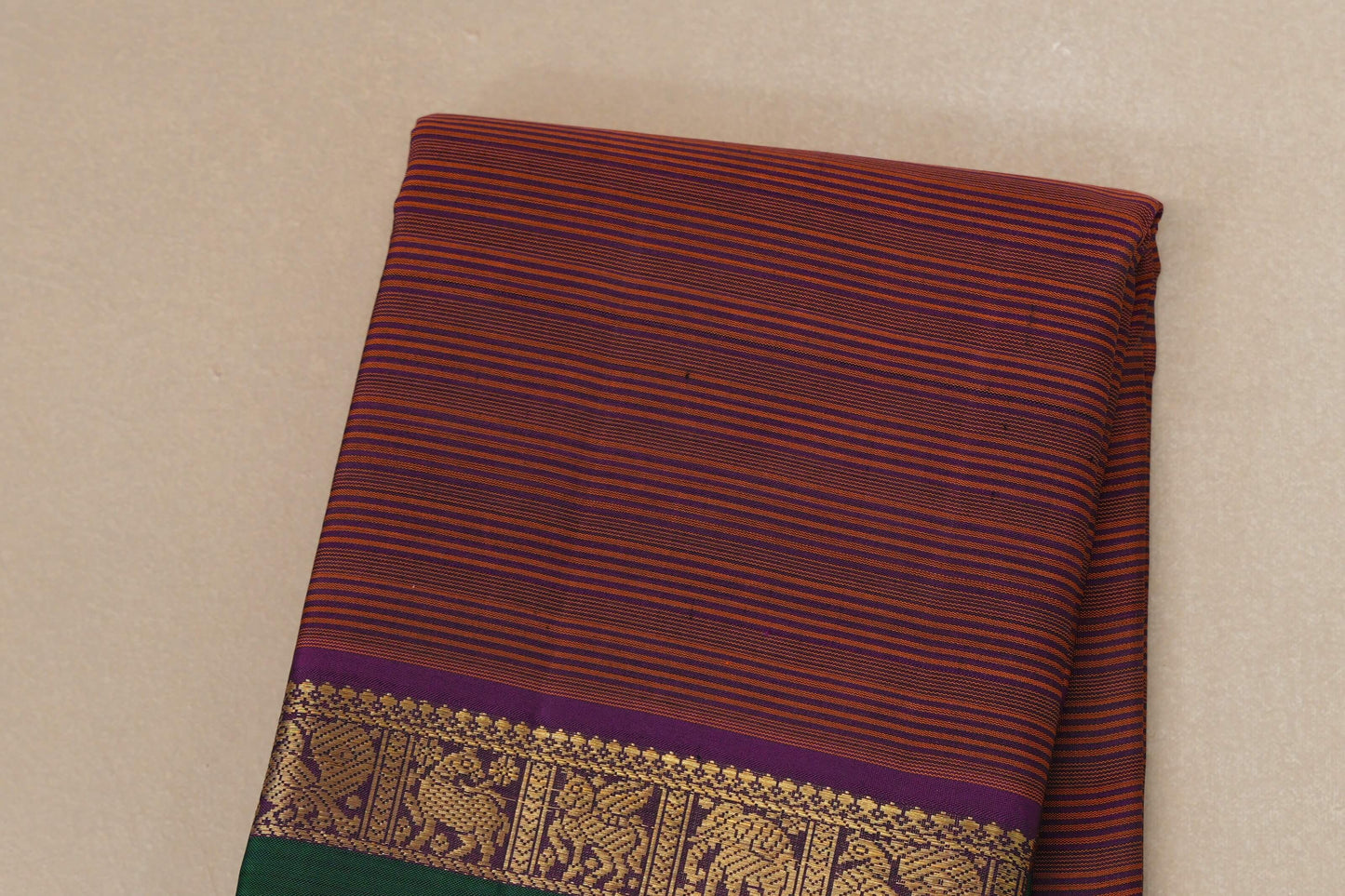 Dual Tone Rust and Purple Vintage Kanjivaram Silk Saree body zoom