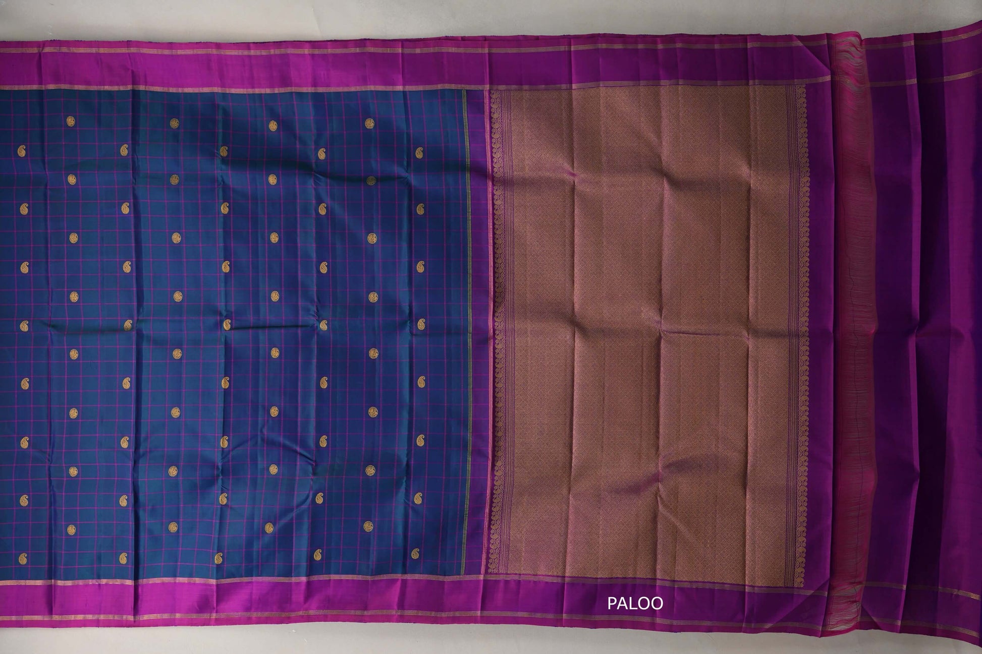 Peacock Blue with Dual Tone of Magenta & Blue Borders Vintage Kanjivaram Silk Saree paloo