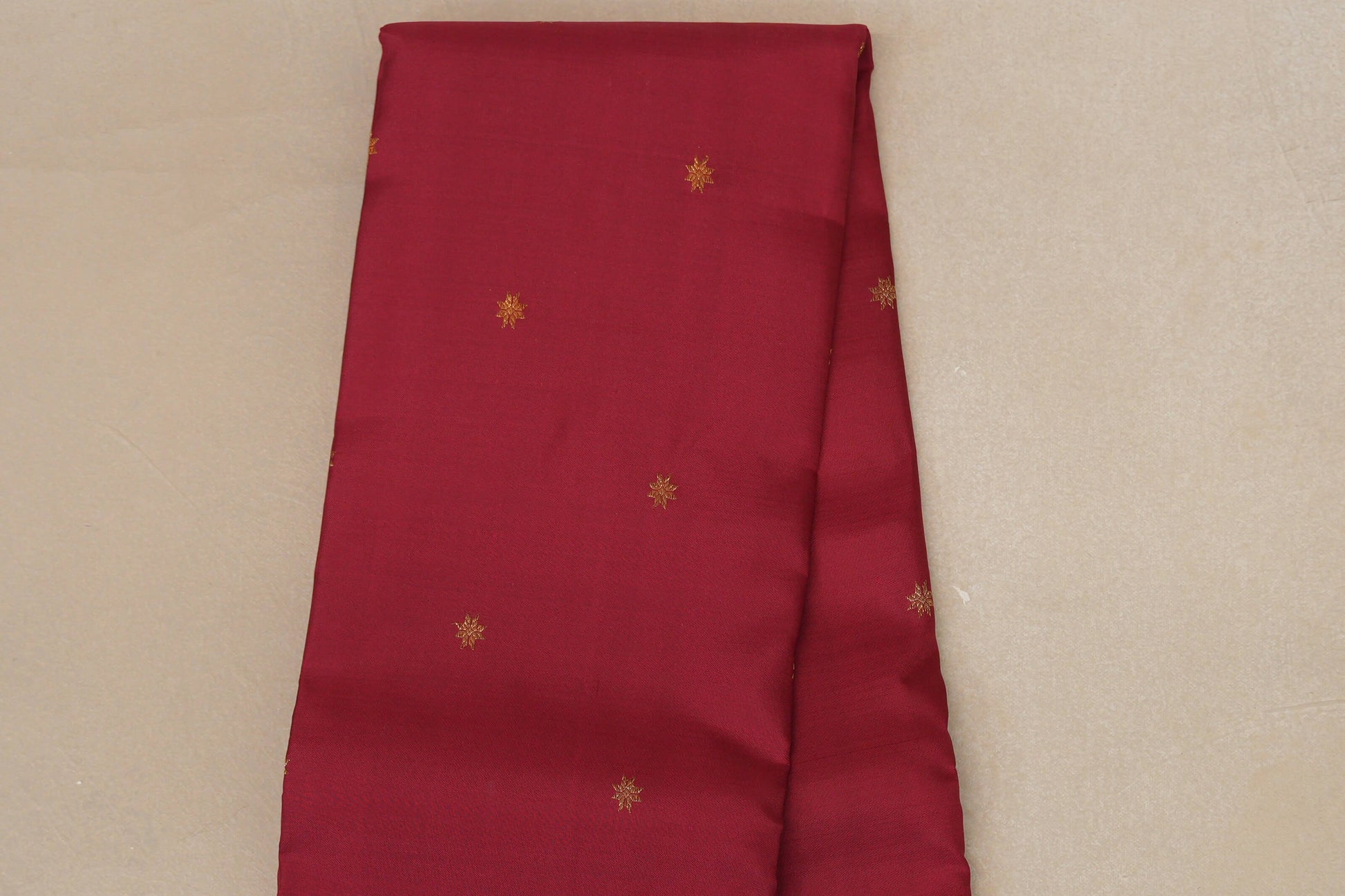 Reddish Maroon Vintage Kanjivaram Silk Saree  body zoom