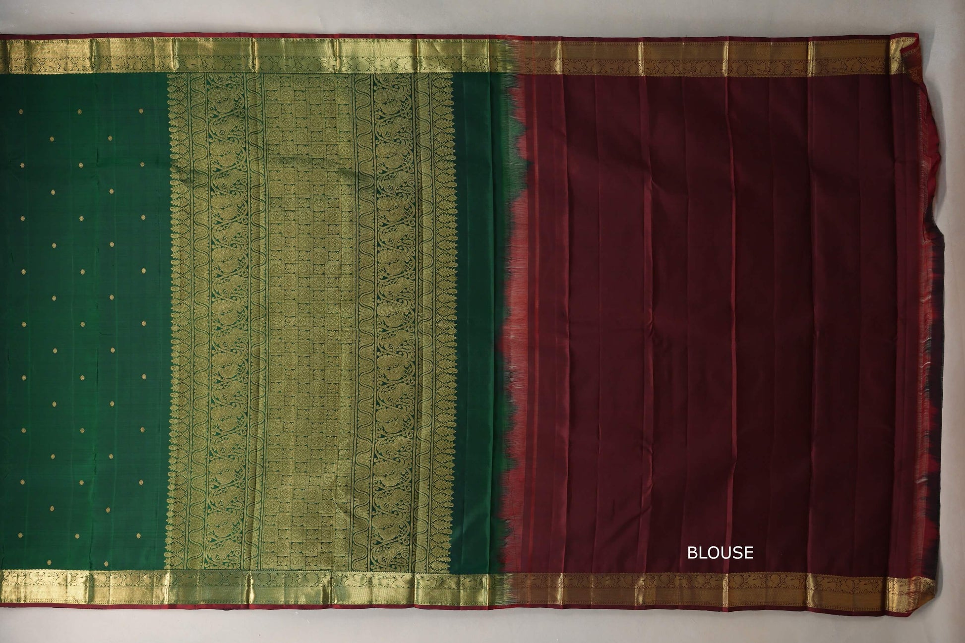 Deep Bottle Green with Reddish Maroon Borders Vintage Kanjivaram Silk Saree blouse