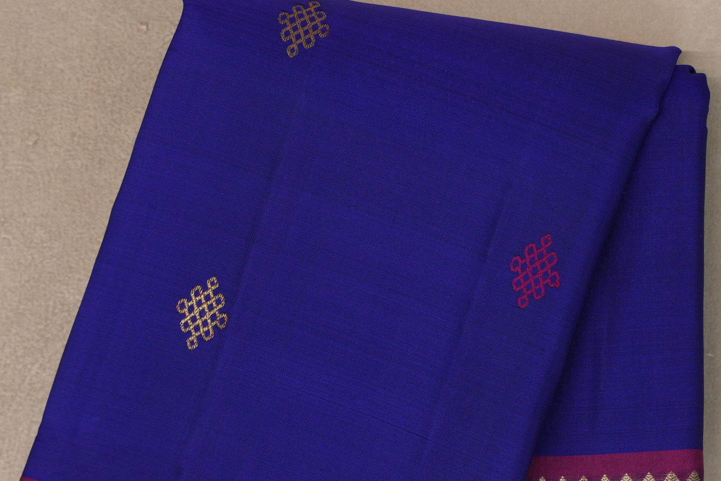 Deep Blue Vintage Kanjivaram Silk Saree body