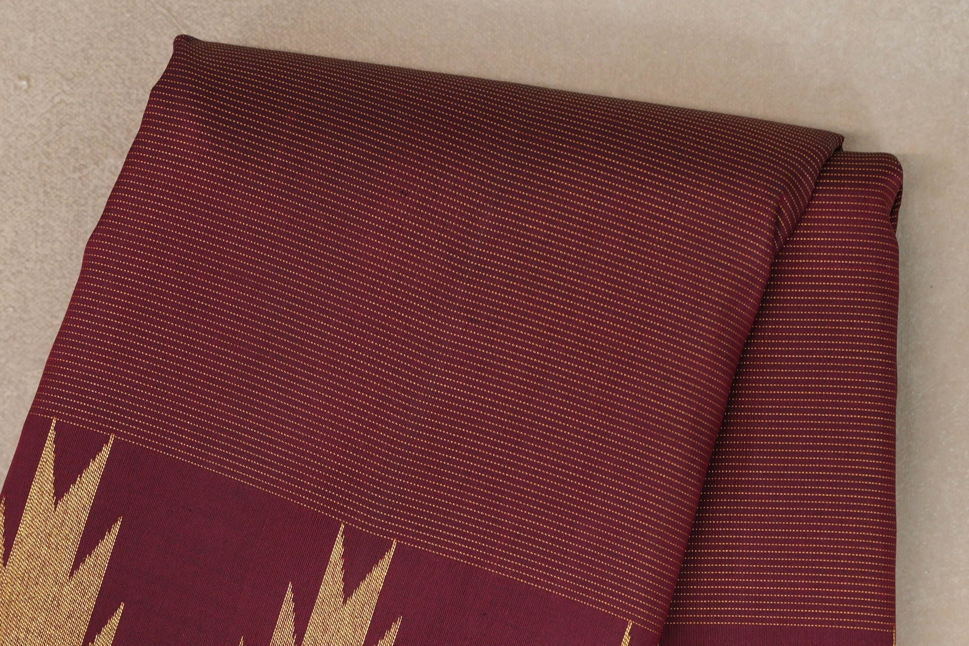 Deep Maroon Vintage Kanjivaram Silk Saree by Shreenivas Silks body