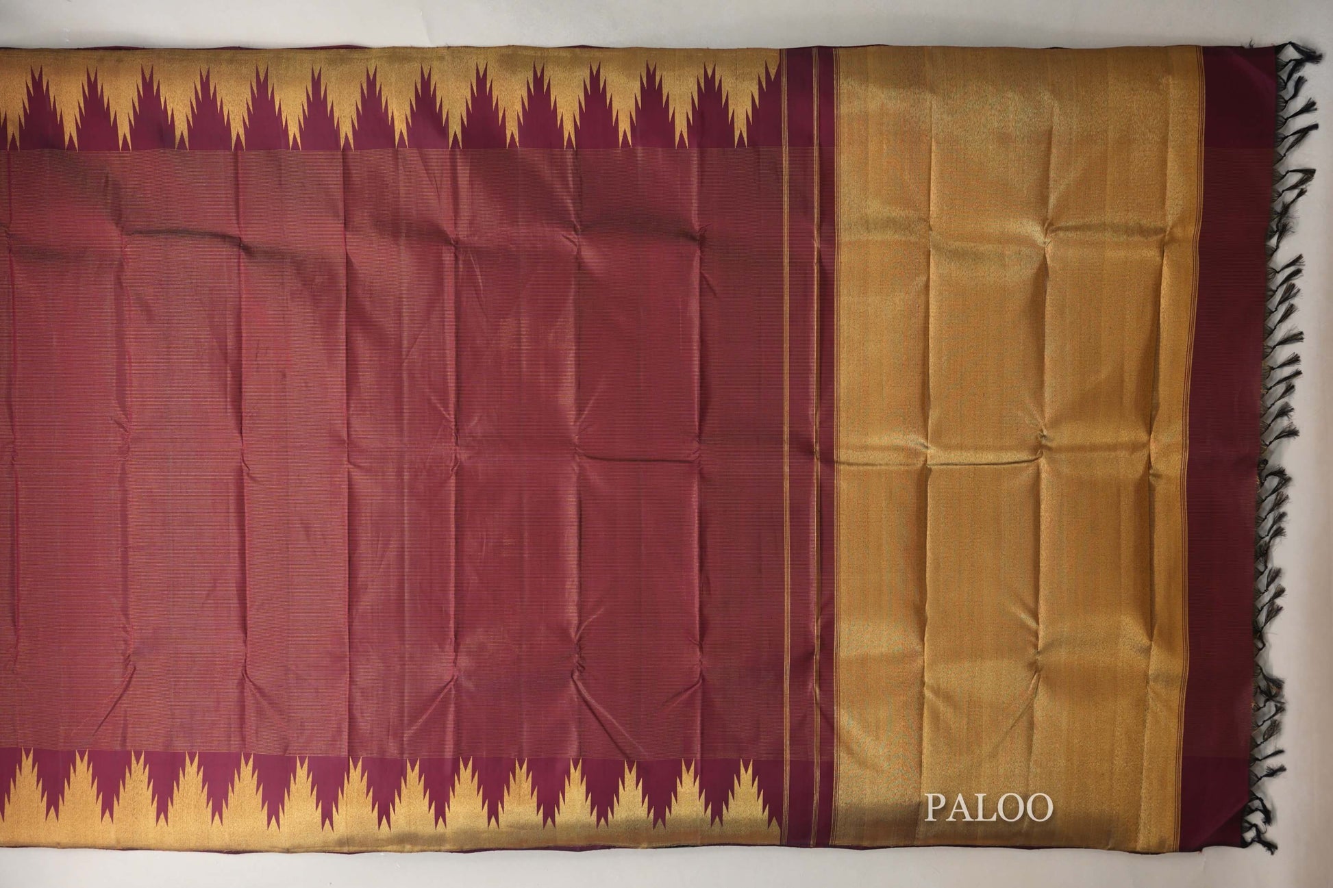 Deep Maroon Vintage Kanjivaram Silk Saree by Shreenivas Silks paloo