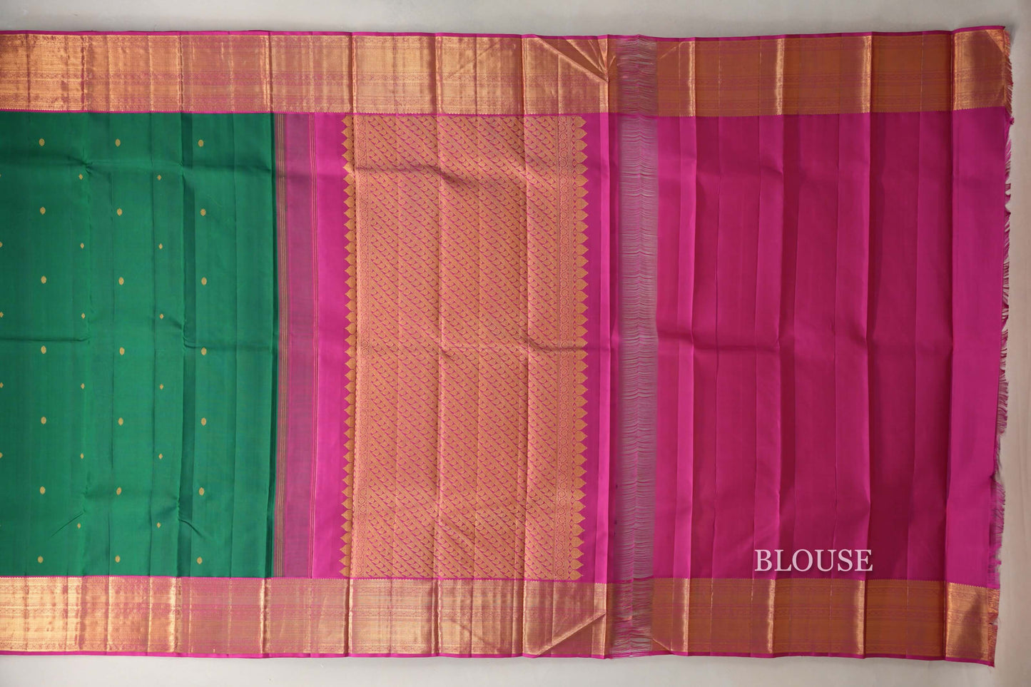 Emerald green with Rani Pink borders Vintage Kanjivaram Silk Saree by Shreenivas Silks PSSR019931
