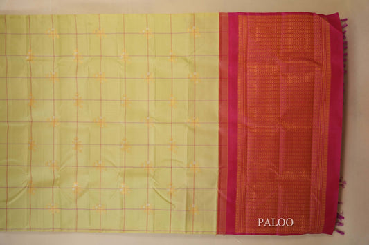 vintage kanjivaram silk saree paloo