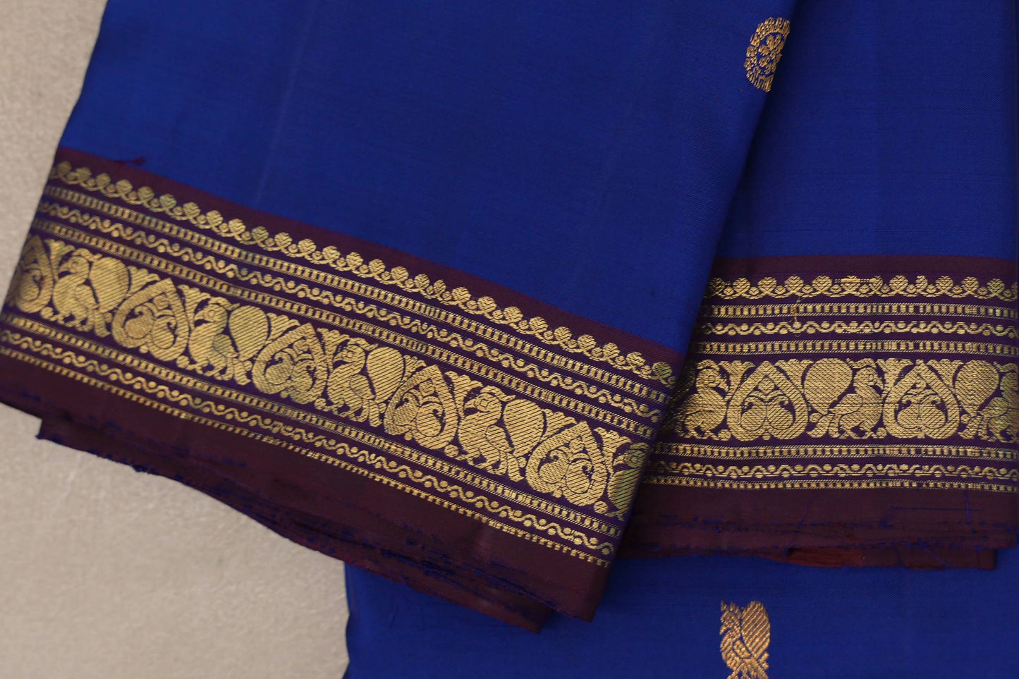 Deep blue with Deep Plum borders Vintage Kanjivaram Silk Saree by Shreenivas Silks border
