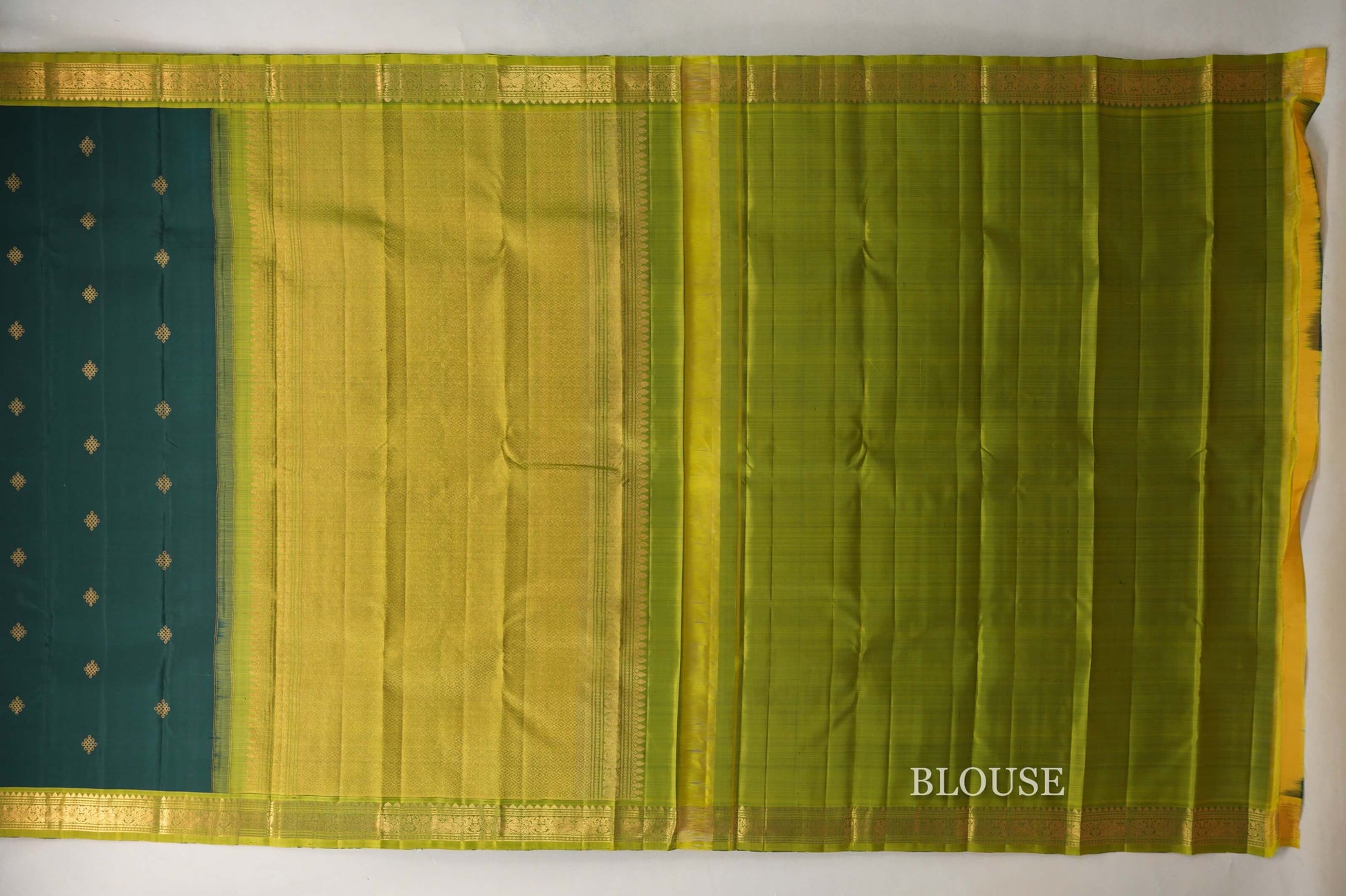 Deep bottle green with Olive Green borders Vintage Kanjivaram Silk Saree blouse