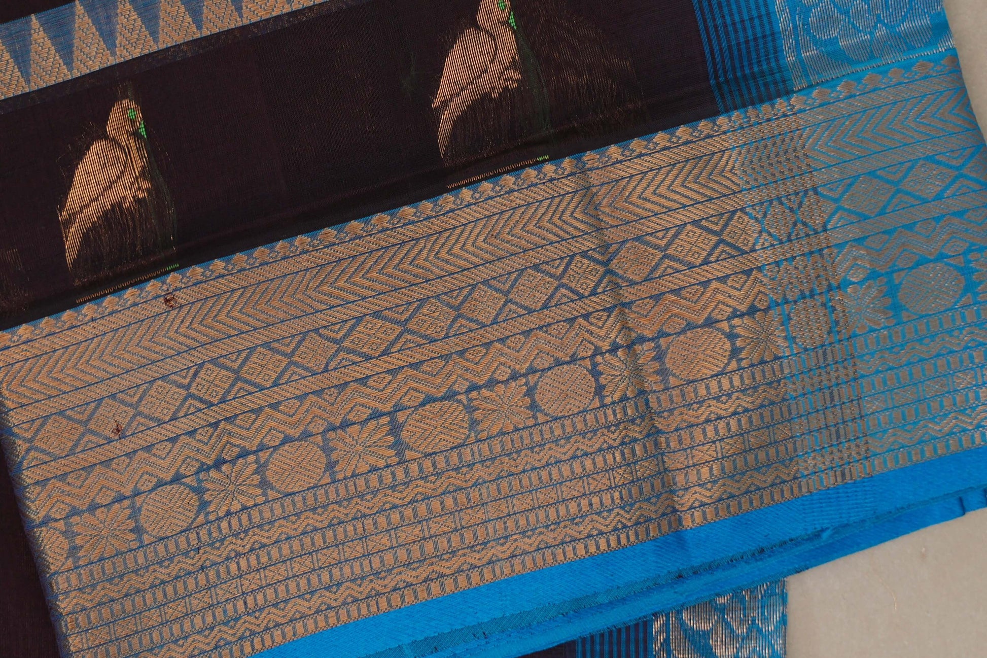 Deep Plum Silk Cotton Saree border