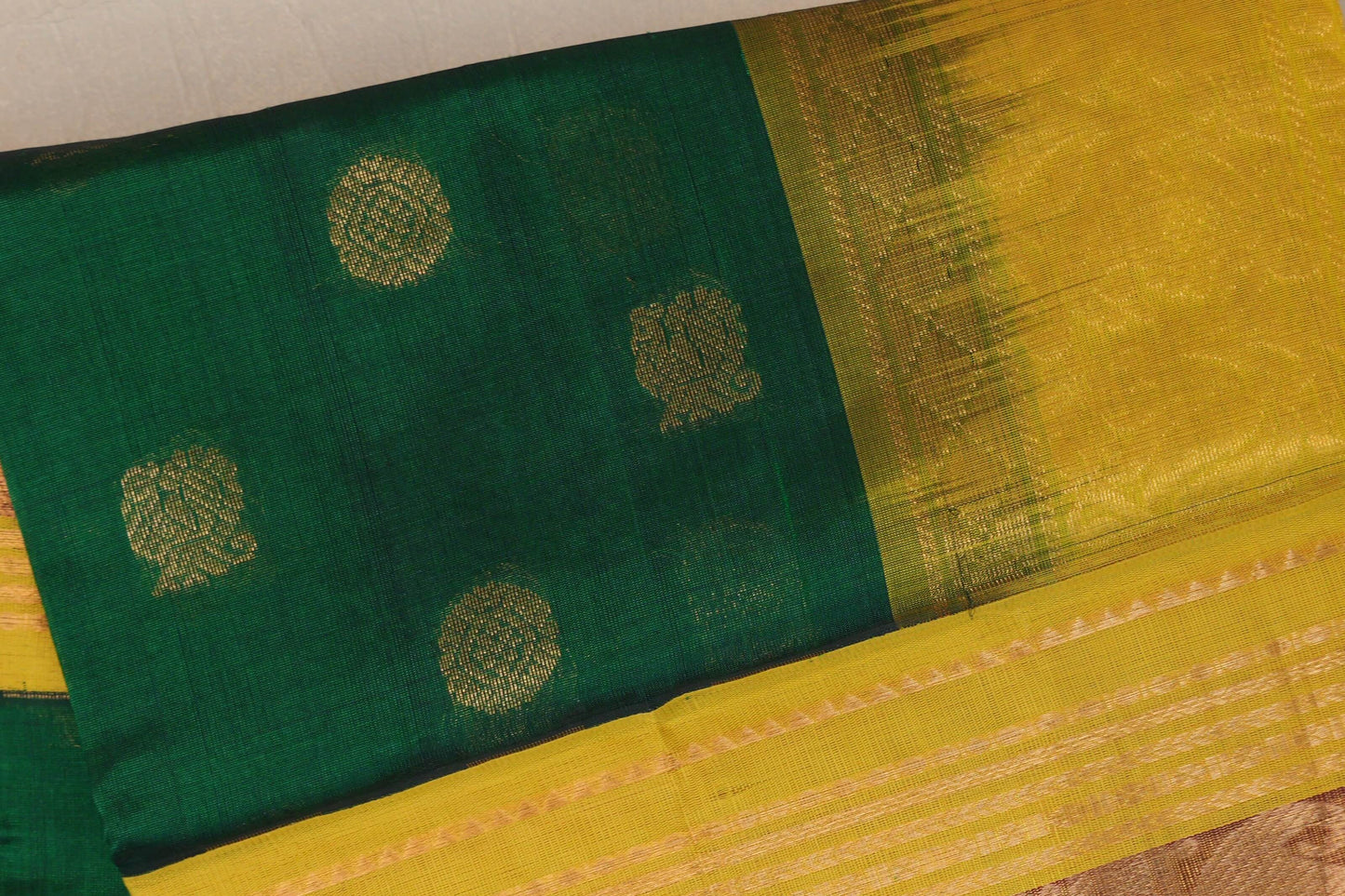 Emerald Green with Bright Yellow Borders Silk Cotton Saree body