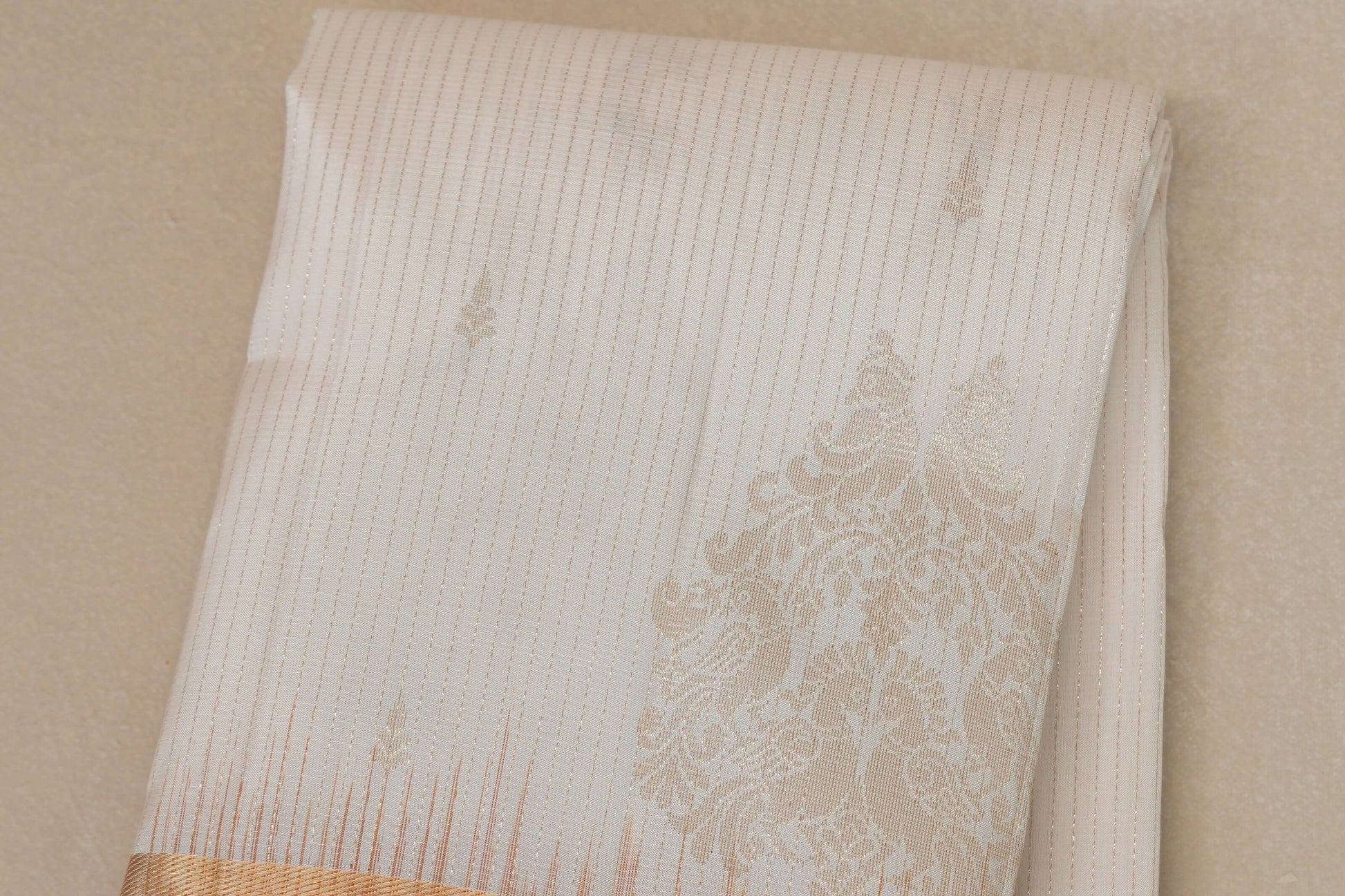 Cream with Mustard Orange Borders Light Weight Kanjivaram Silk Saree  body