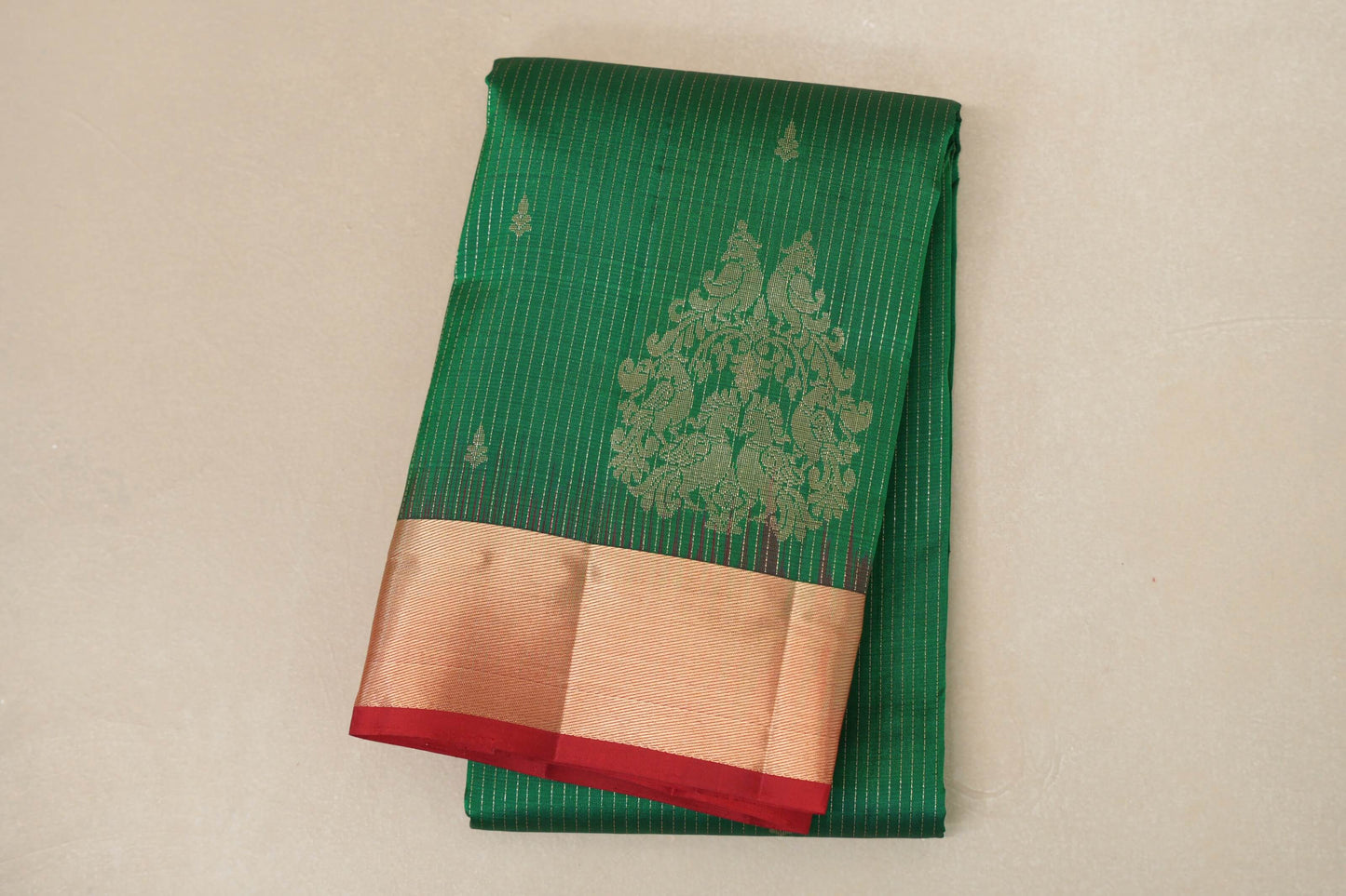 Emerald green with Red Borders Light Weight Kanchipuram Silk Saree 