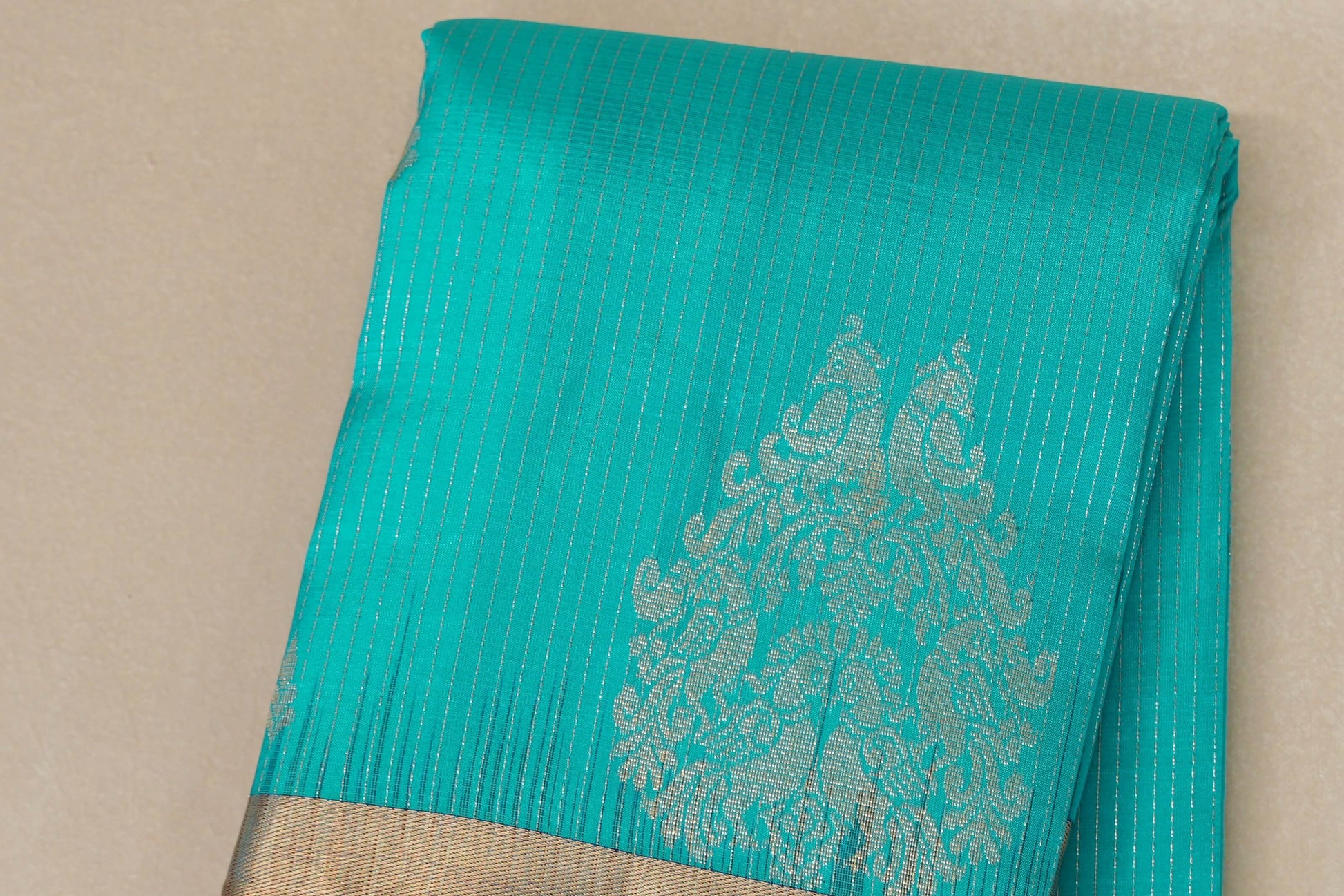 Deep sky blue with Navy Blue Borders Light Weight Kanjivaram Silk Saree body