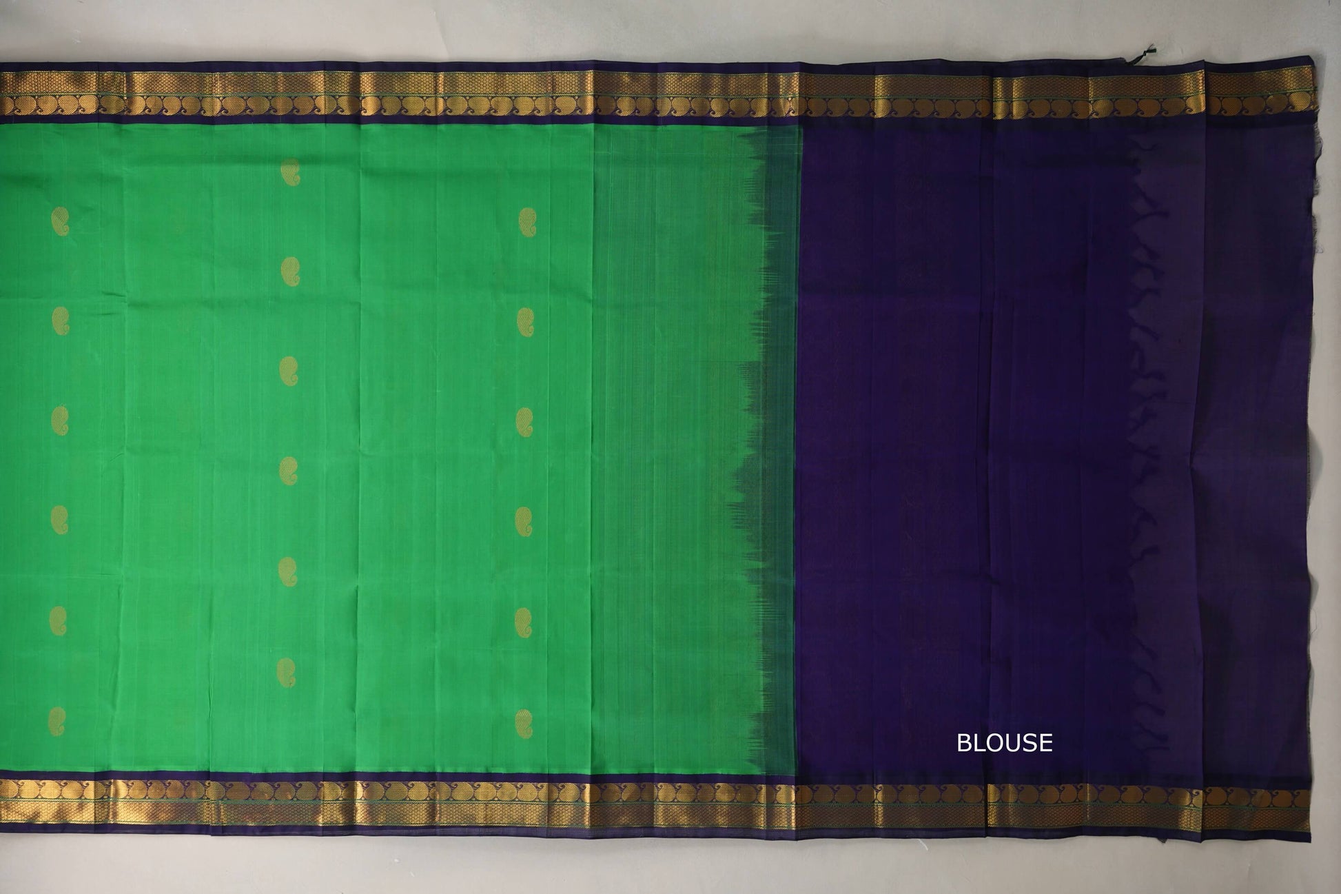 Leaf Green with Navy Blue Borders Silk Cotton Saree blouse