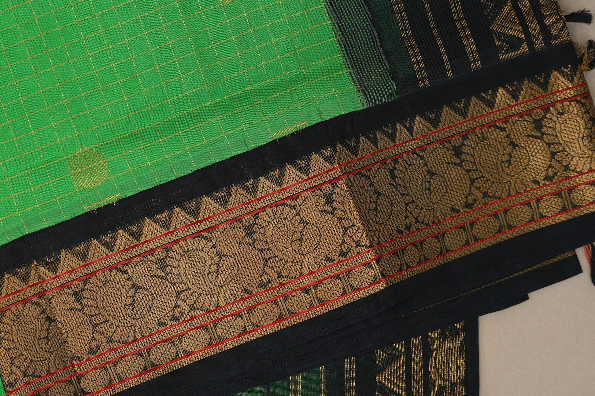 Bright Green Silk Cotton Saree border