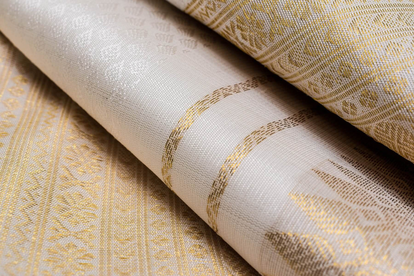 White Brocade Kanjivaram Silk Saree by Tharakaram PSTK04063